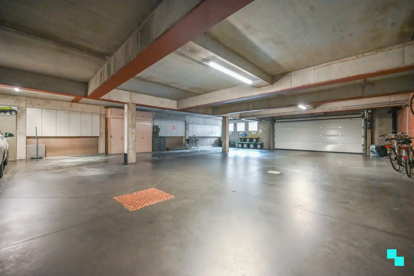 Ruim, instapklaar appartement nabij centrum Emelgem foto 20