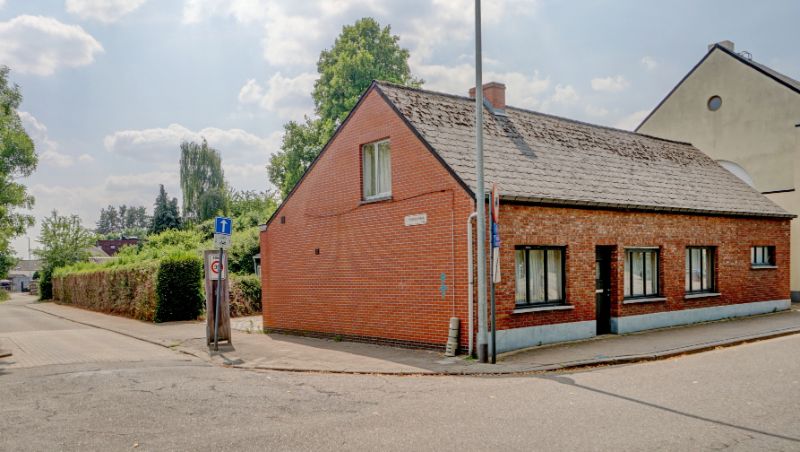 Te renoveren woning in het centrum op 6 are 87 ca foto 16
