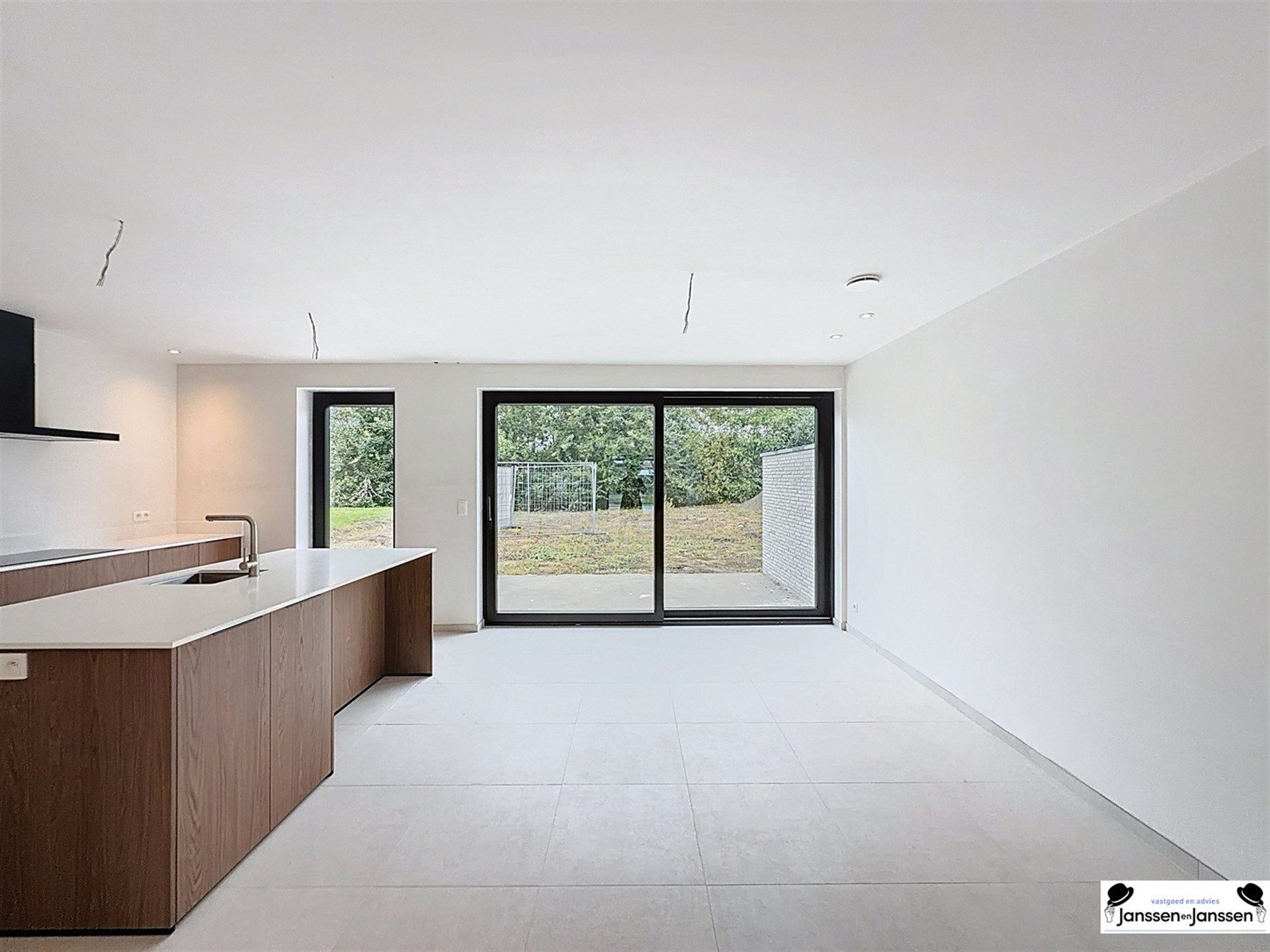 Instapklare, energiezuinige halfopen woning met moderne luxe op toplocatie in Geel foto 8