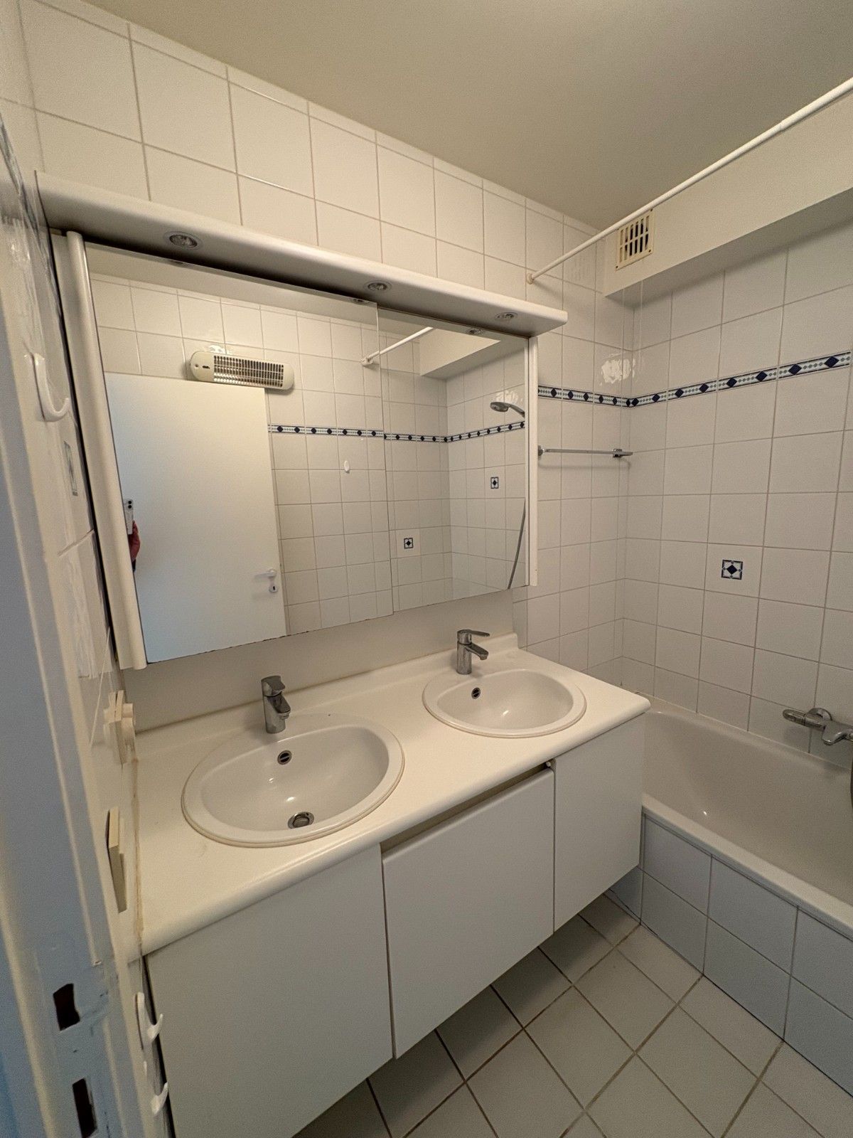 🌇 Stadse charme in Waregem – Appartement met ruimte en potentieel! foto 56