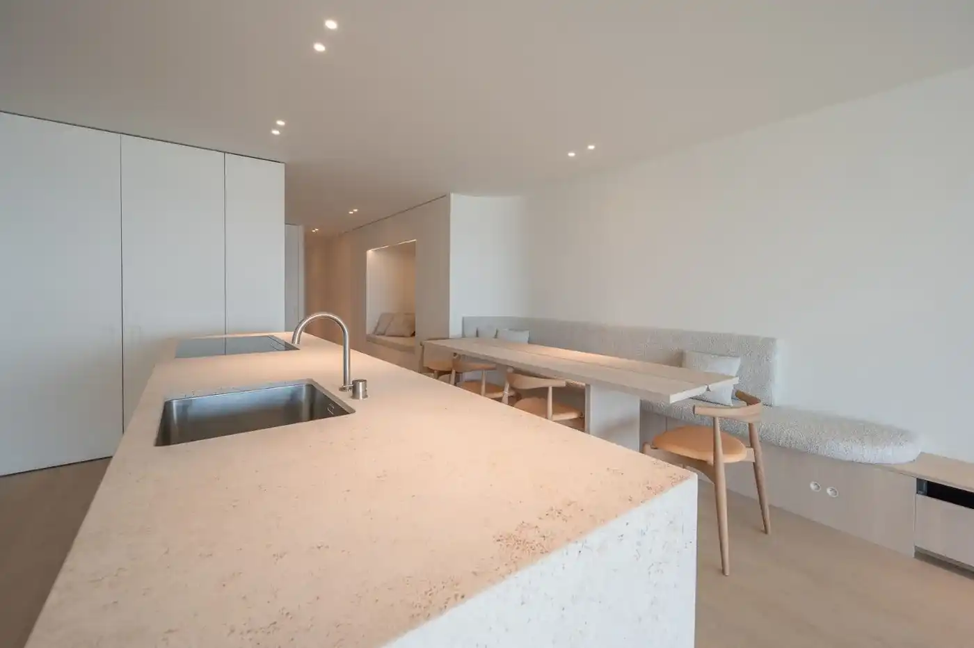 Prachtig gerenoveerd appartement op de Wandeldijk foto 7
