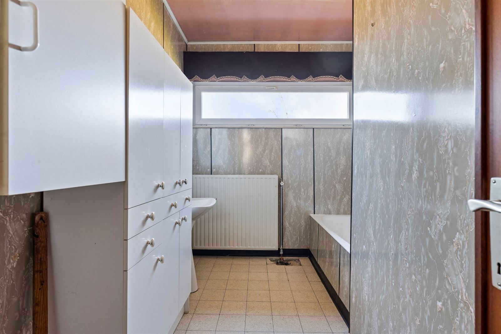 Goed gelegen bungalow te koop foto 11