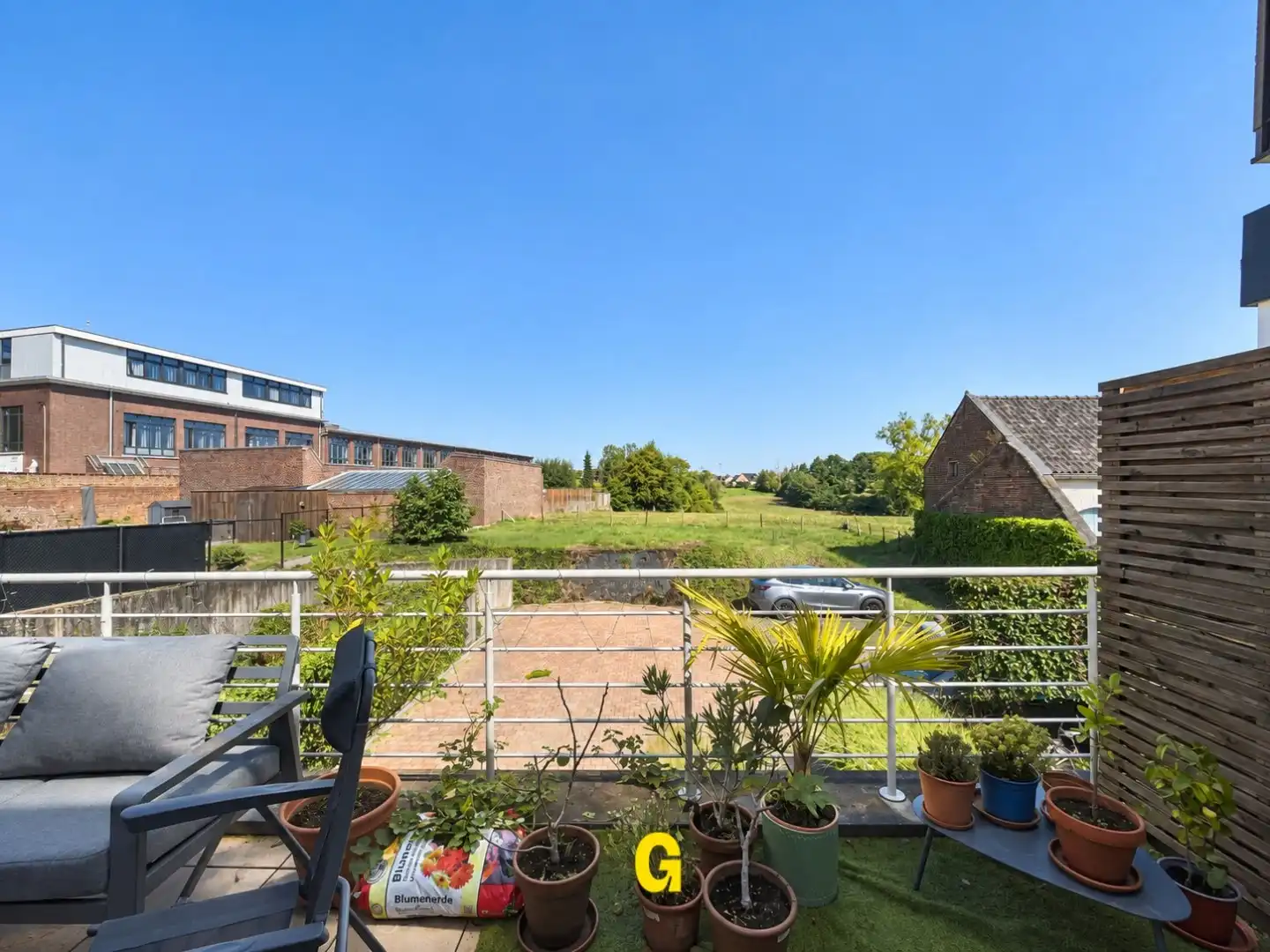 Instapklaar appartement met 1 slaapkamer en prachtig terras in hartje Hoeselt foto 21