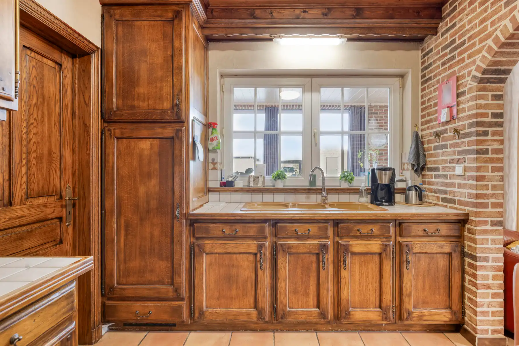 Mooie open bebouwing met bijgebouw en grote tuin foto 8