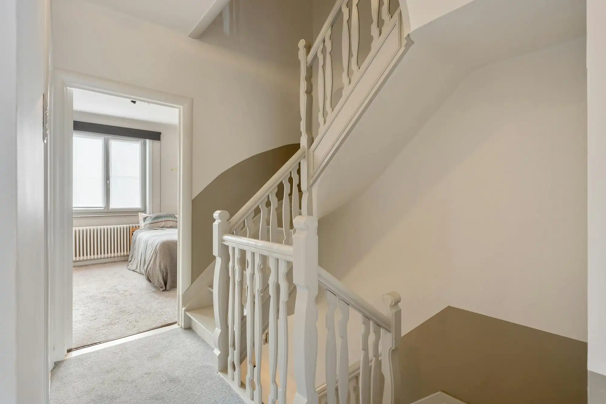 Verrassend ruime stadswoning met 5 slaapkamers en mooie tuin foto 19