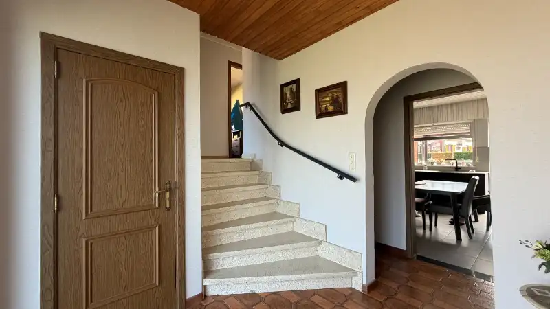 Instapklaar landhuis van 215m² op 5 are 79 ca foto 14