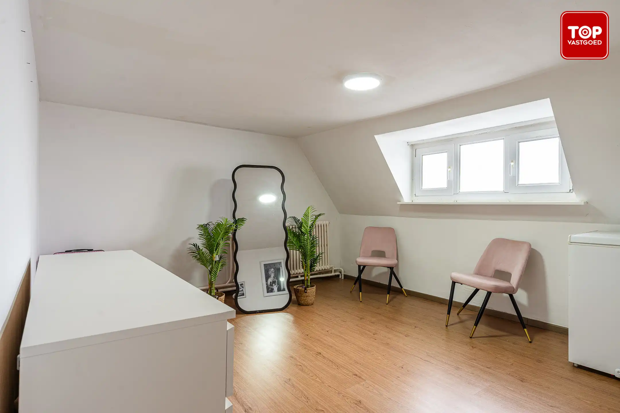 Woning met 4 slaapkamers met alles op wandelafstand.  foto 21