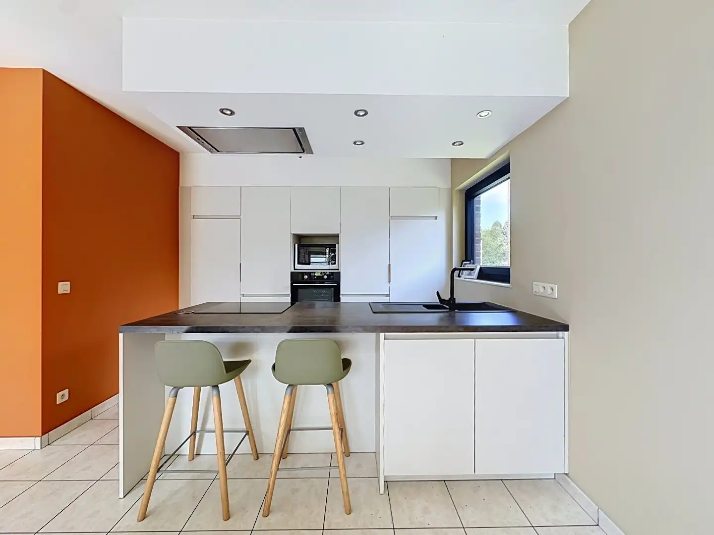 Instapklare, vrijstaande woning op een prachtig perceel van 17 are foto 8
