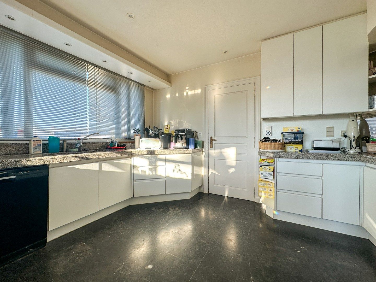 Ruime woning met 3/4 slpk, carport en tuin met terras, Zedelgem foto 10