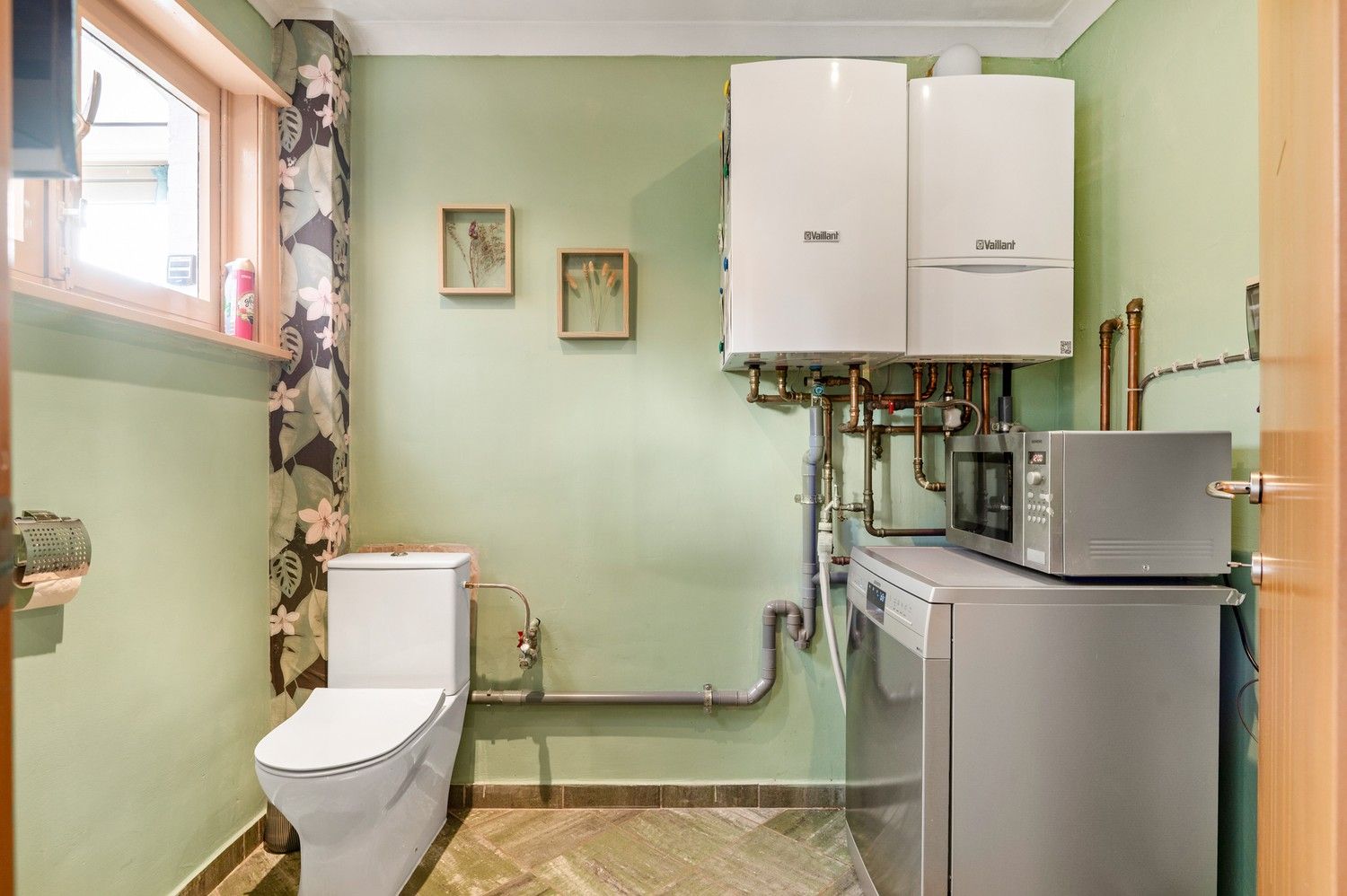 Ruime woning met 5 slaapkamers en tuin te Schoten! foto 18