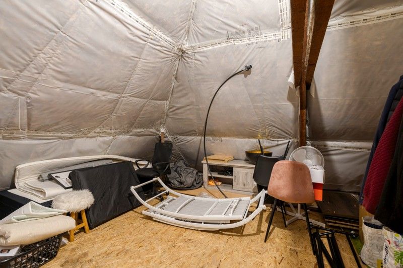 Gerenoveerde halfopen woning met 3 slaapkamers, zonnige tuin en inpandige garage in hartje Wakken! foto 26