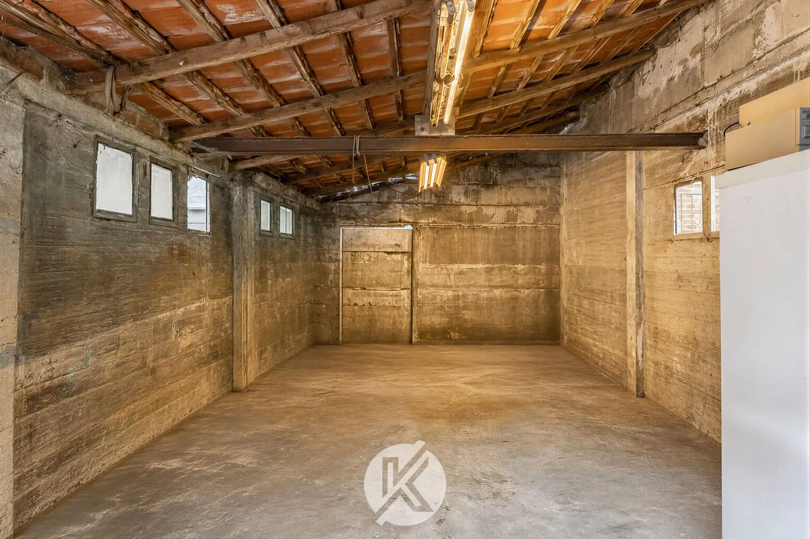 Te renoveren woning op een rustige locatie foto 21