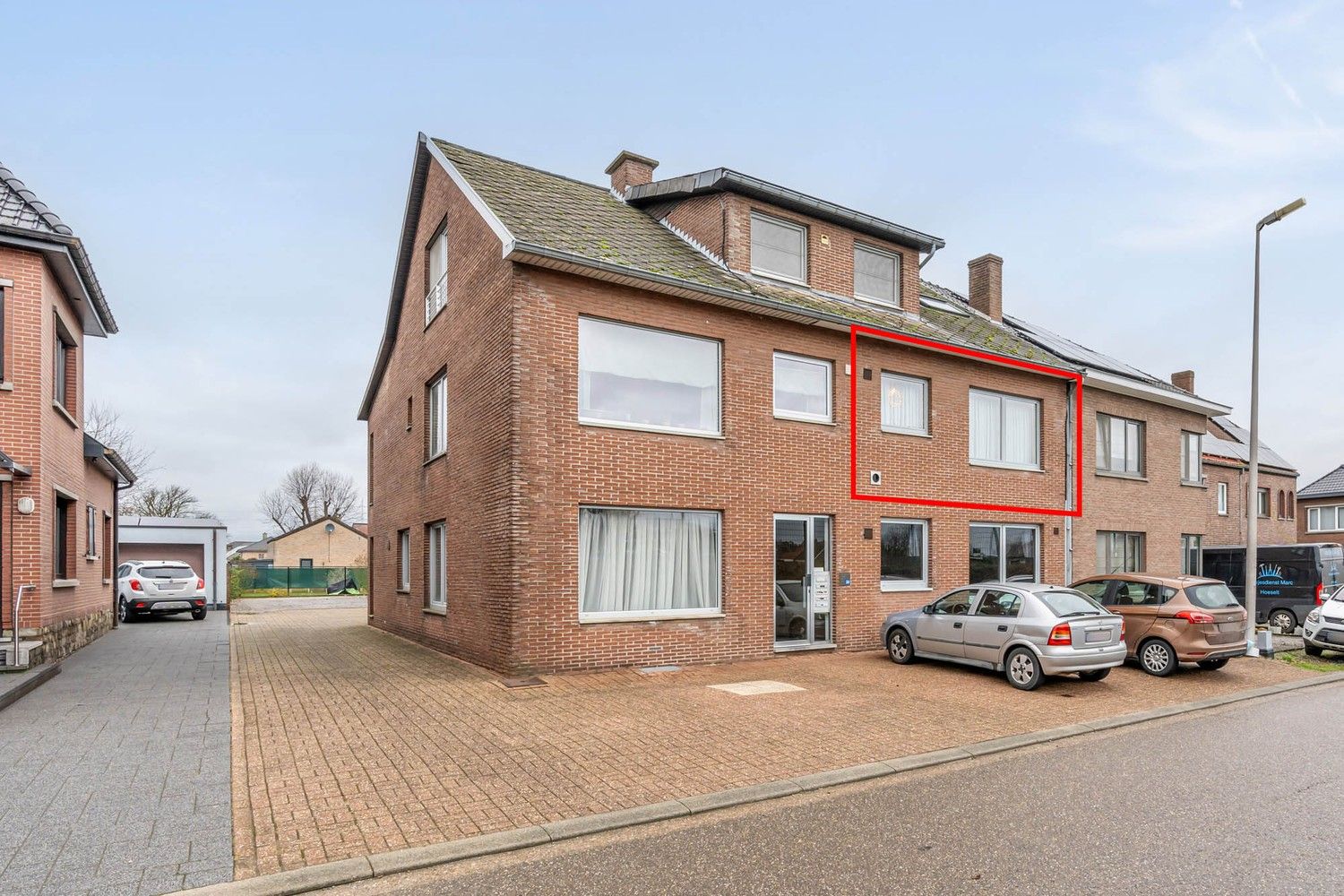 Licht en modern appartement met 2 slaapkamers op wandelafstand van het centrum van Bilzen! foto {{pictureIndex}}