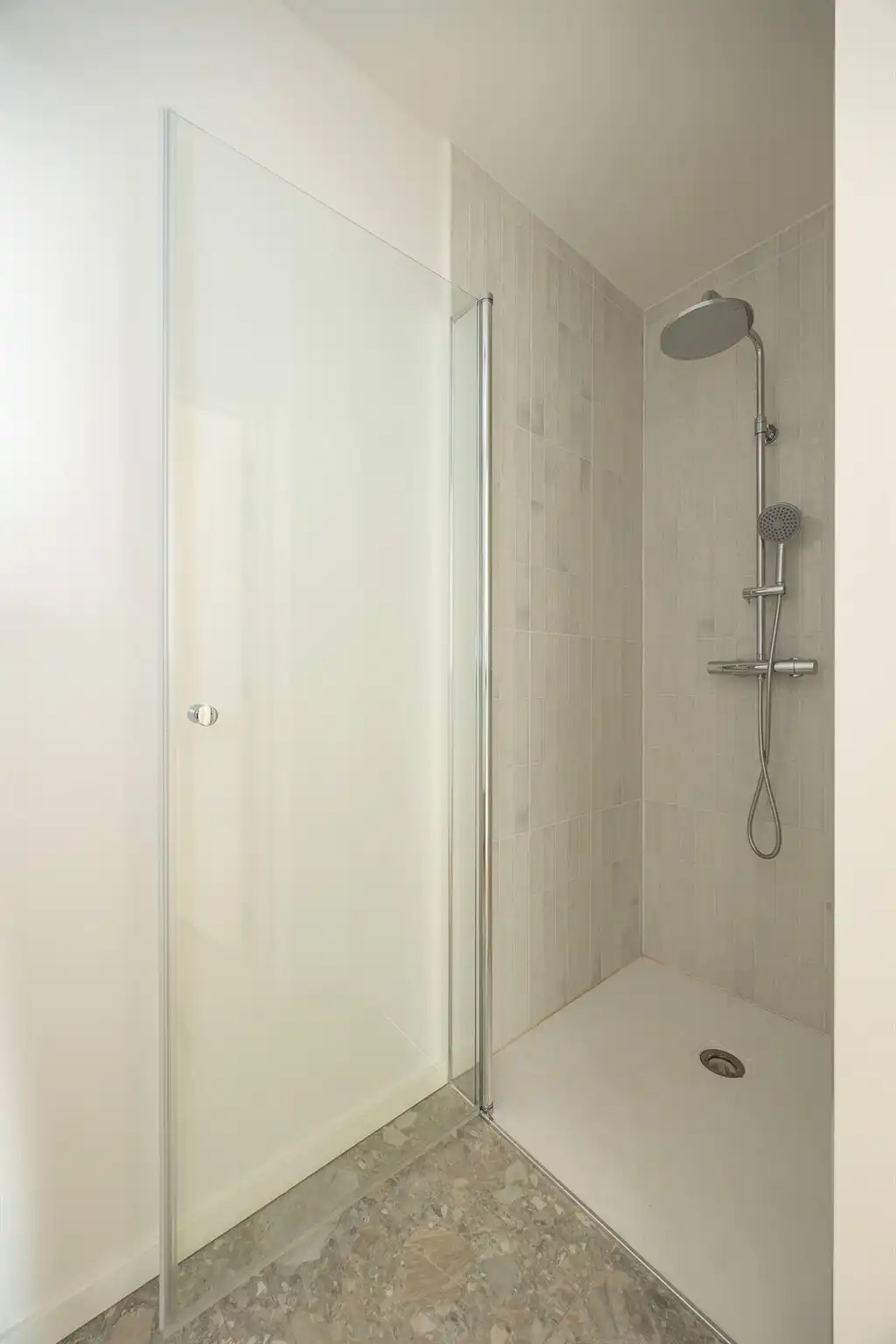 Gelijkvloers app met 3 slpk en tuin foto 16