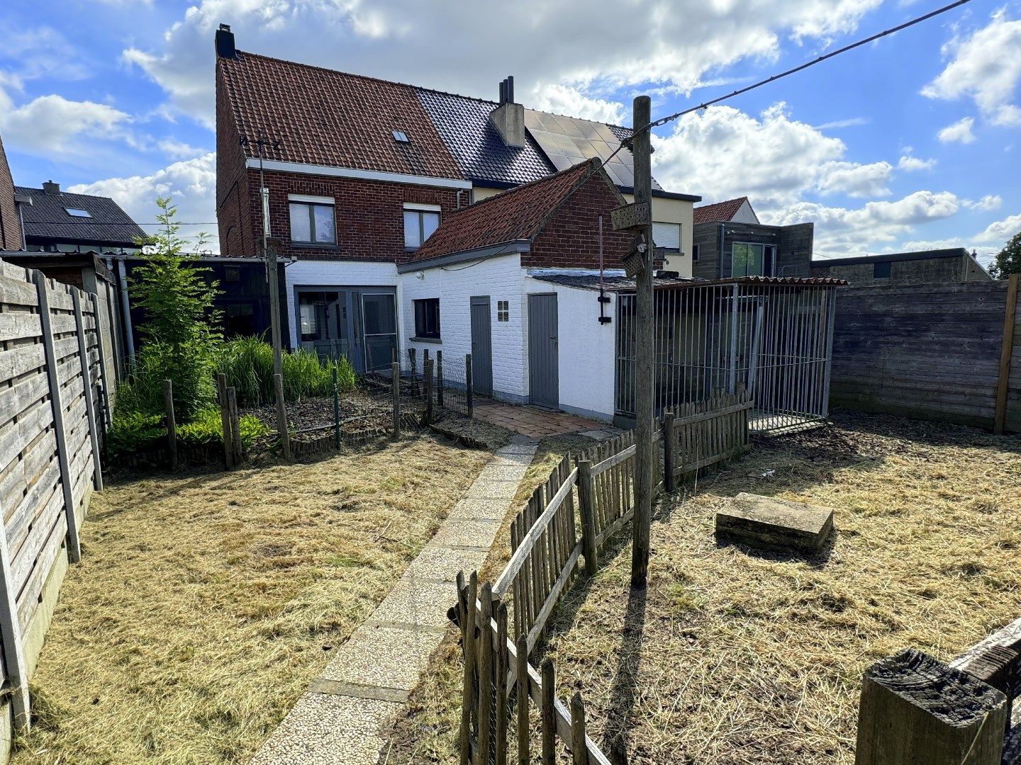 Halfopen bebouwing met 3 slaapkamers, garage en tuin te koop in Gullegem foto 13