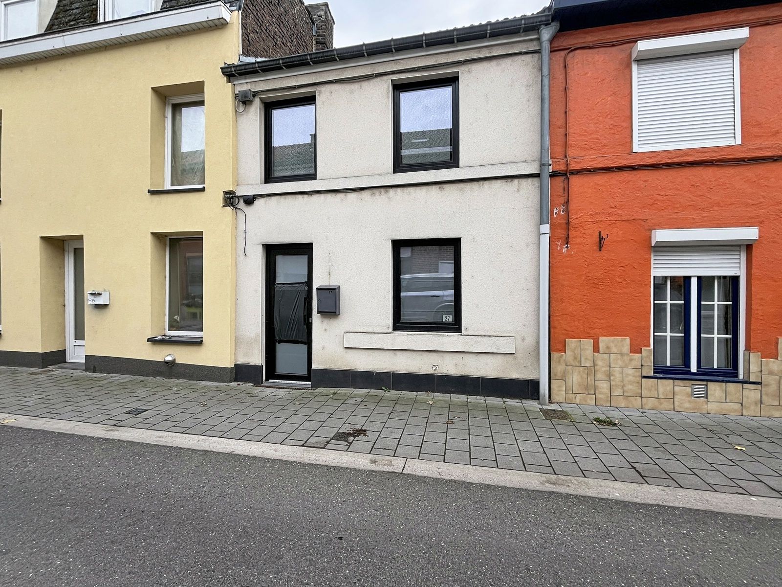 Rijwoning met 2 slpks foto {{pictureIndex}}