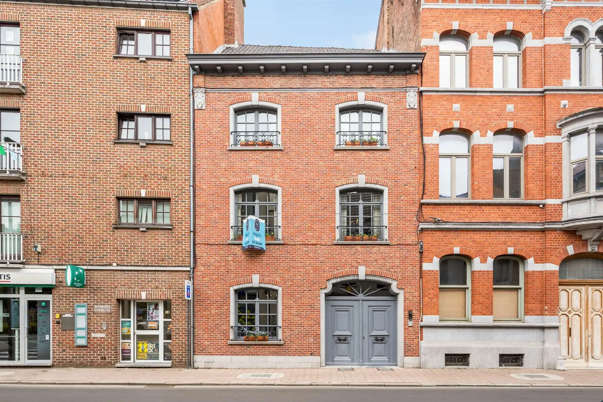 Statige herenwoning met stadstuin en praktijkmogelijkheden foto 12