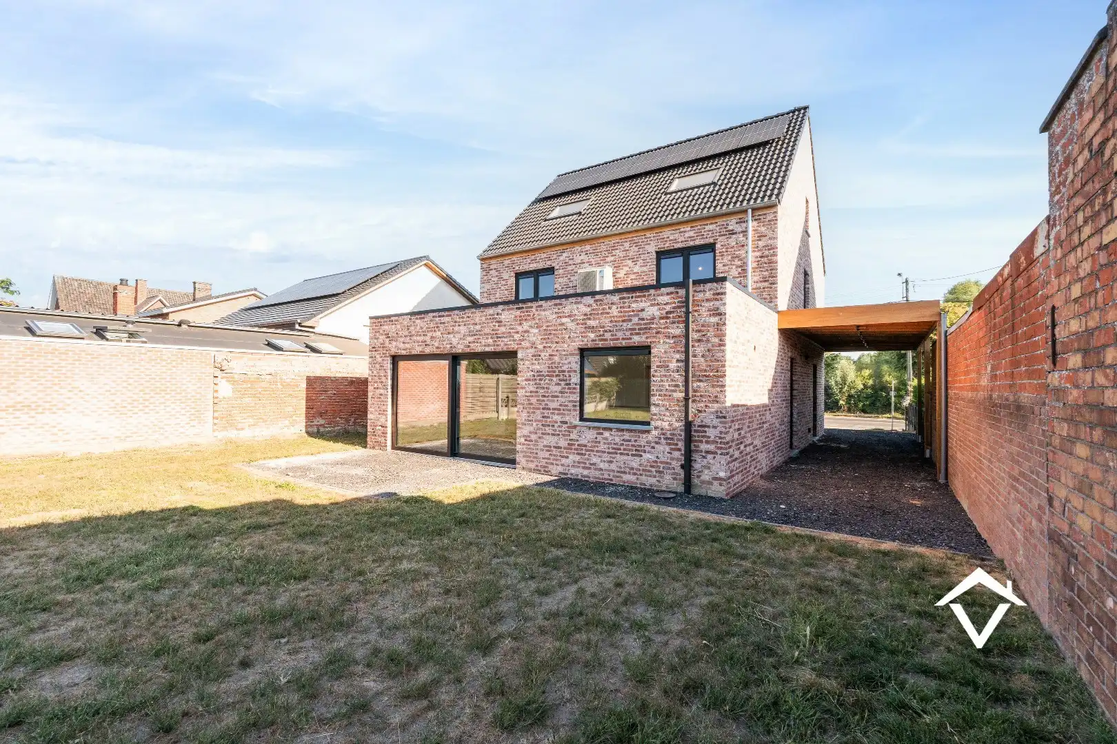 Ruime, energiezuinige gezinswoning met 6 slaapkamers, carport en zuidgerichte tuin foto 29