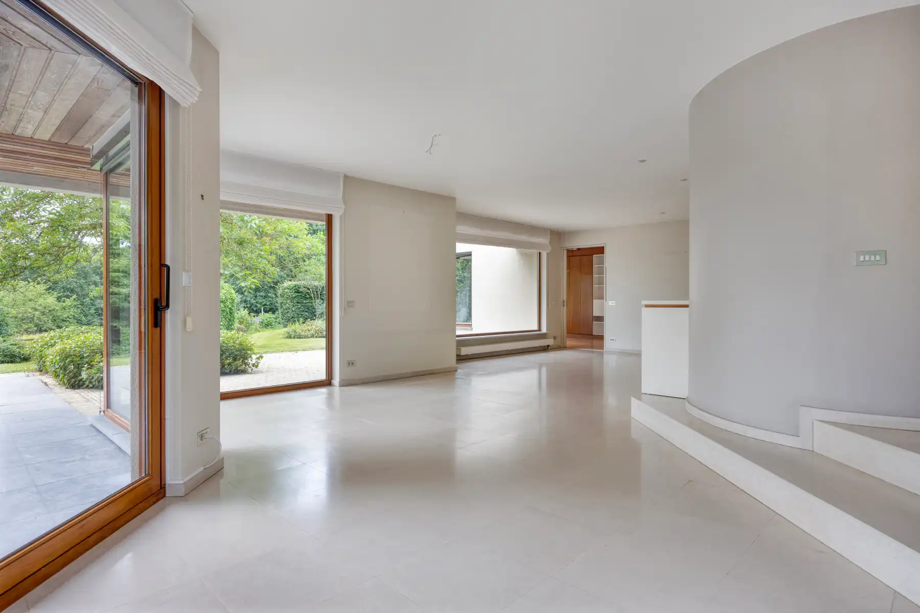 Leemans Immobiliën presenteert u  deze exclusieve villa, gelegen op een uitzonderlijke toplocatie in Asse.  foto 5