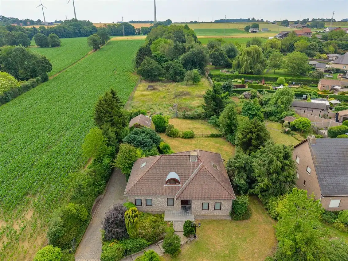 Landelijke villa op 1 hectare in Assent foto 6