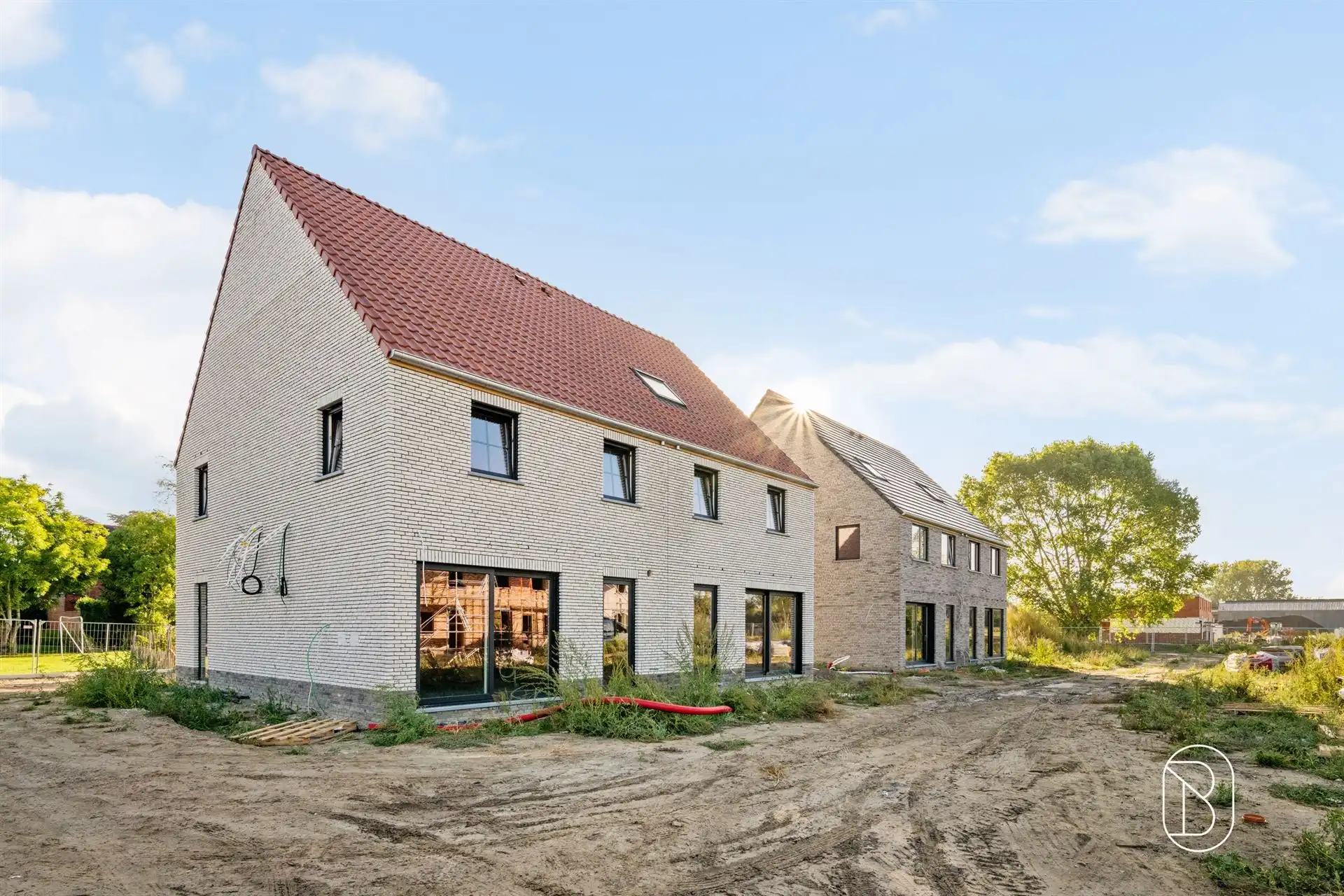 Energiezuinige nieuwbouwwoning in het centrum van Harelbeke foto 2