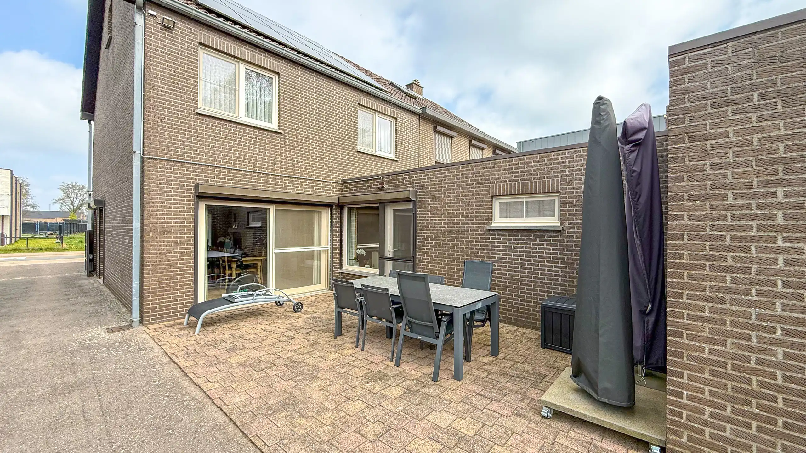 Charmante halfopen woning in rustige woonwijk te Eversel! foto 40