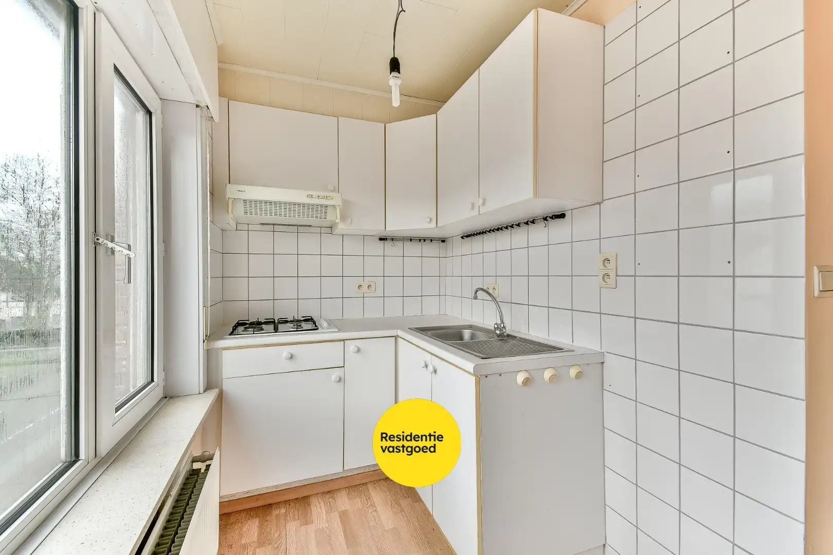 Te renoveren appartementsgebouw met loods op 1.131 m² foto 7