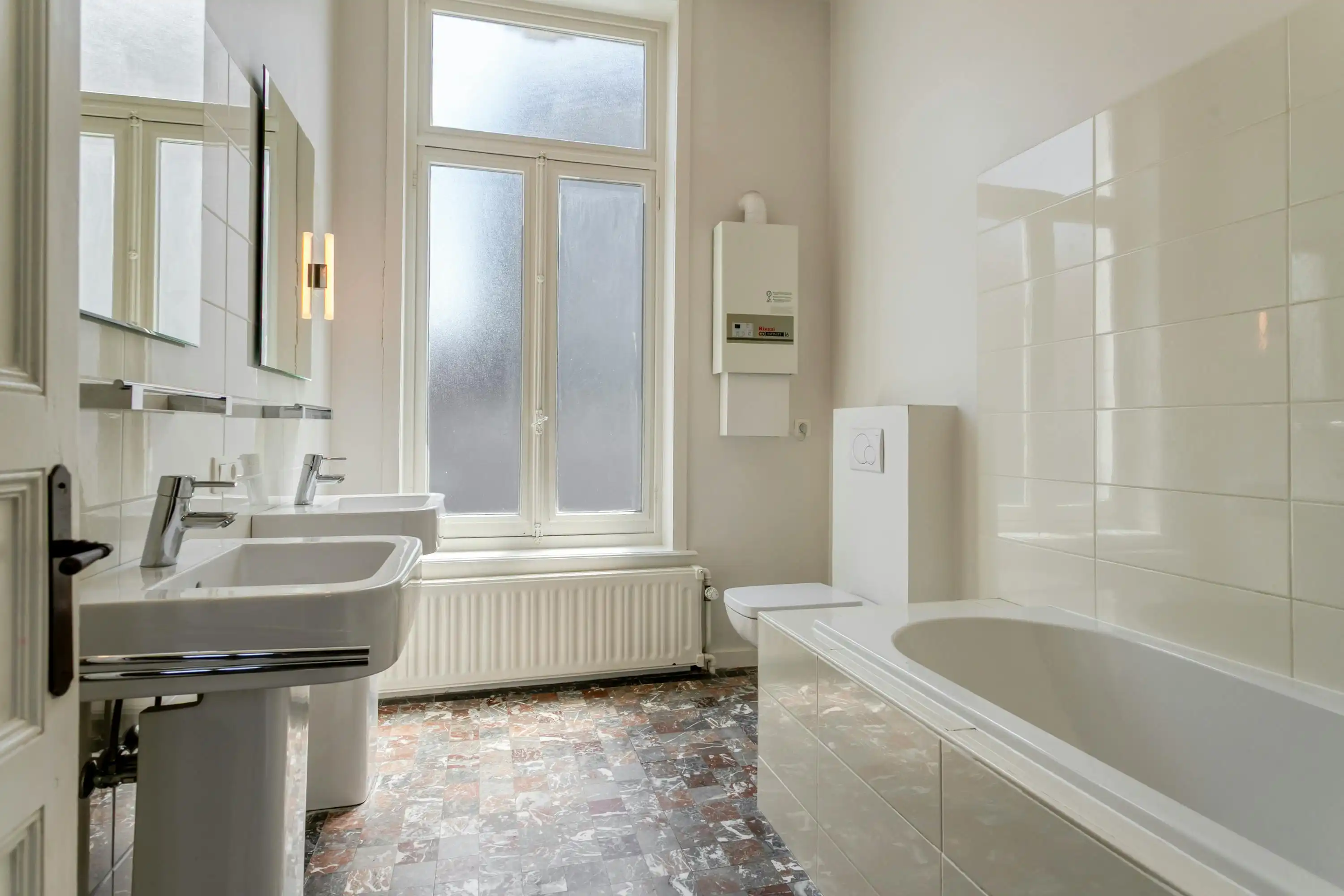 Authentieke burgerwoning met 4 slaapkamers in hartje Roeselare foto 11