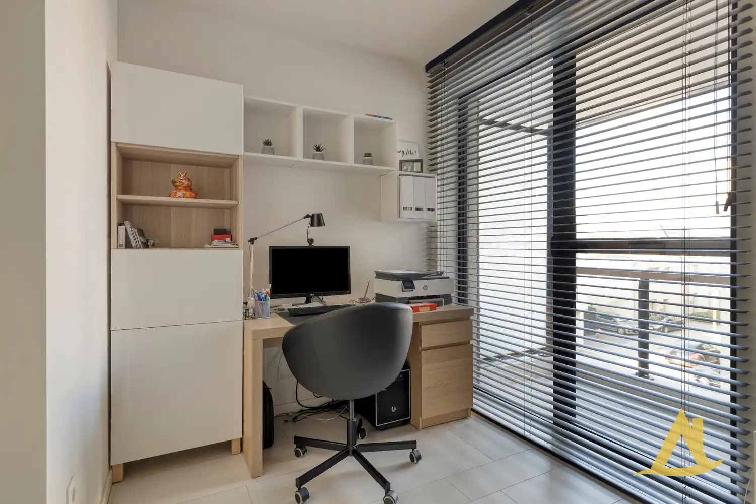 ENERGIEZUINIG APPARTEMENT MET AUTOSTAANPLAATS TE DIEST! foto 25