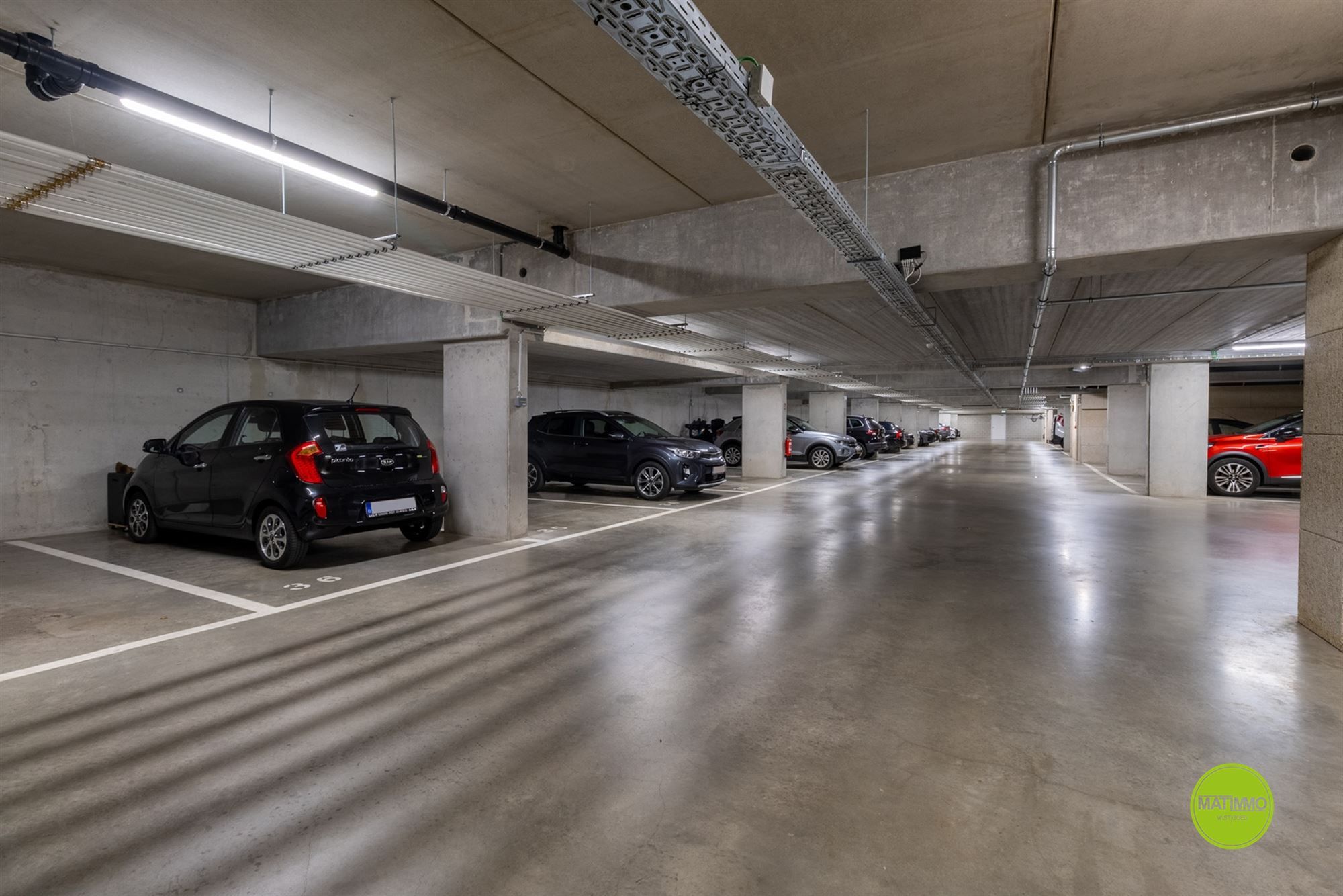 Ruim en energiezuinig appartement met zicht op het kanaal foto 16