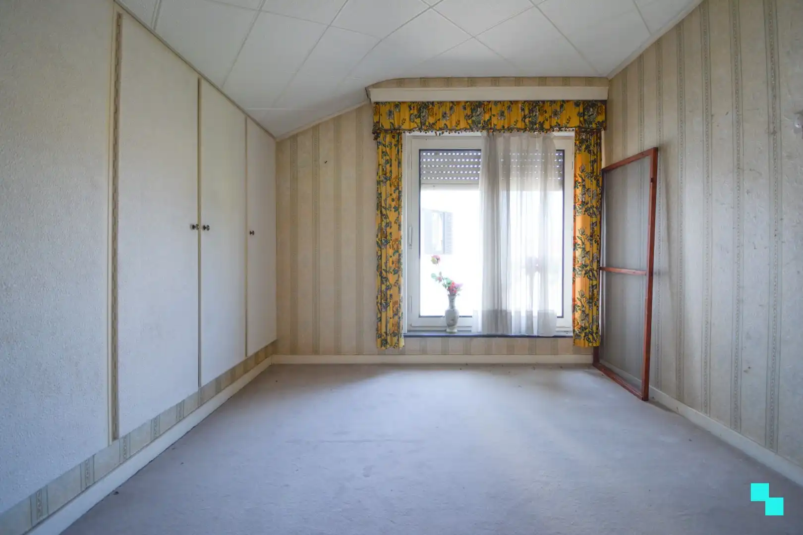 Te renoveren woning op aantrekkelijk hoekperceel te Hooglede foto 19