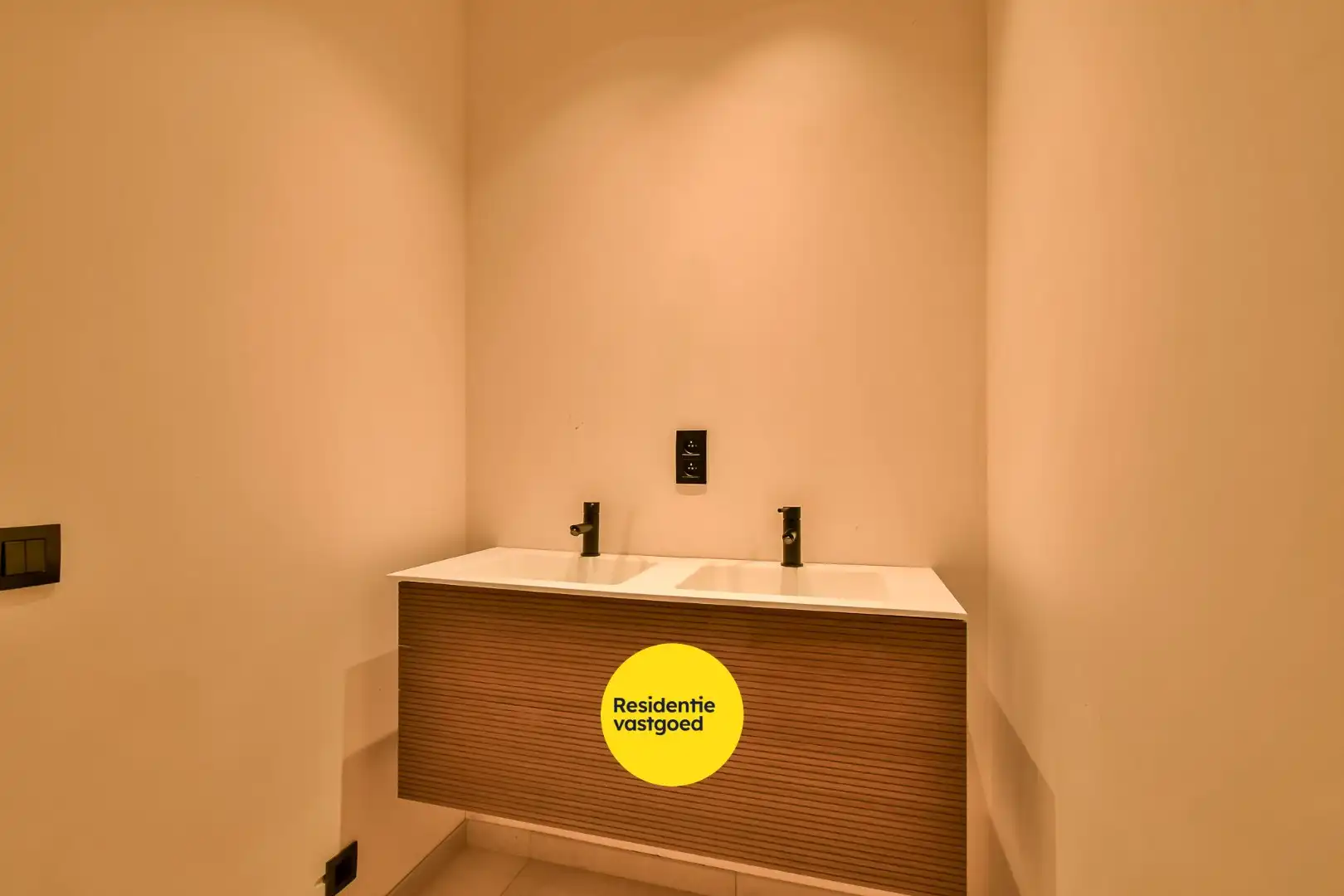 Ruime en kwalitatieve nieuwbouwwoning! foto 14