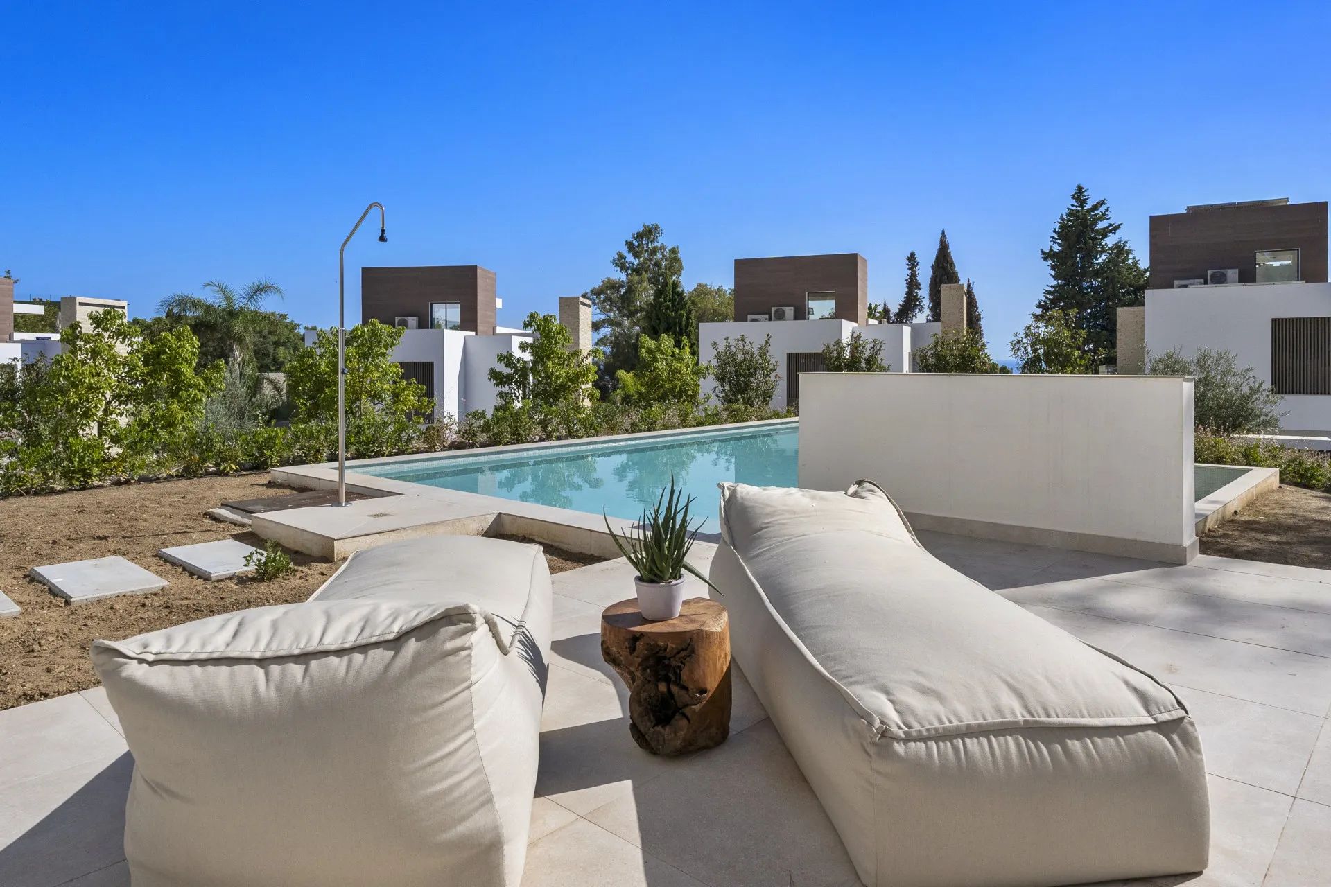 Exclusieve luxe aan de Golden Mile: ruime villa met ongekende elegantie in Marbella foto 7