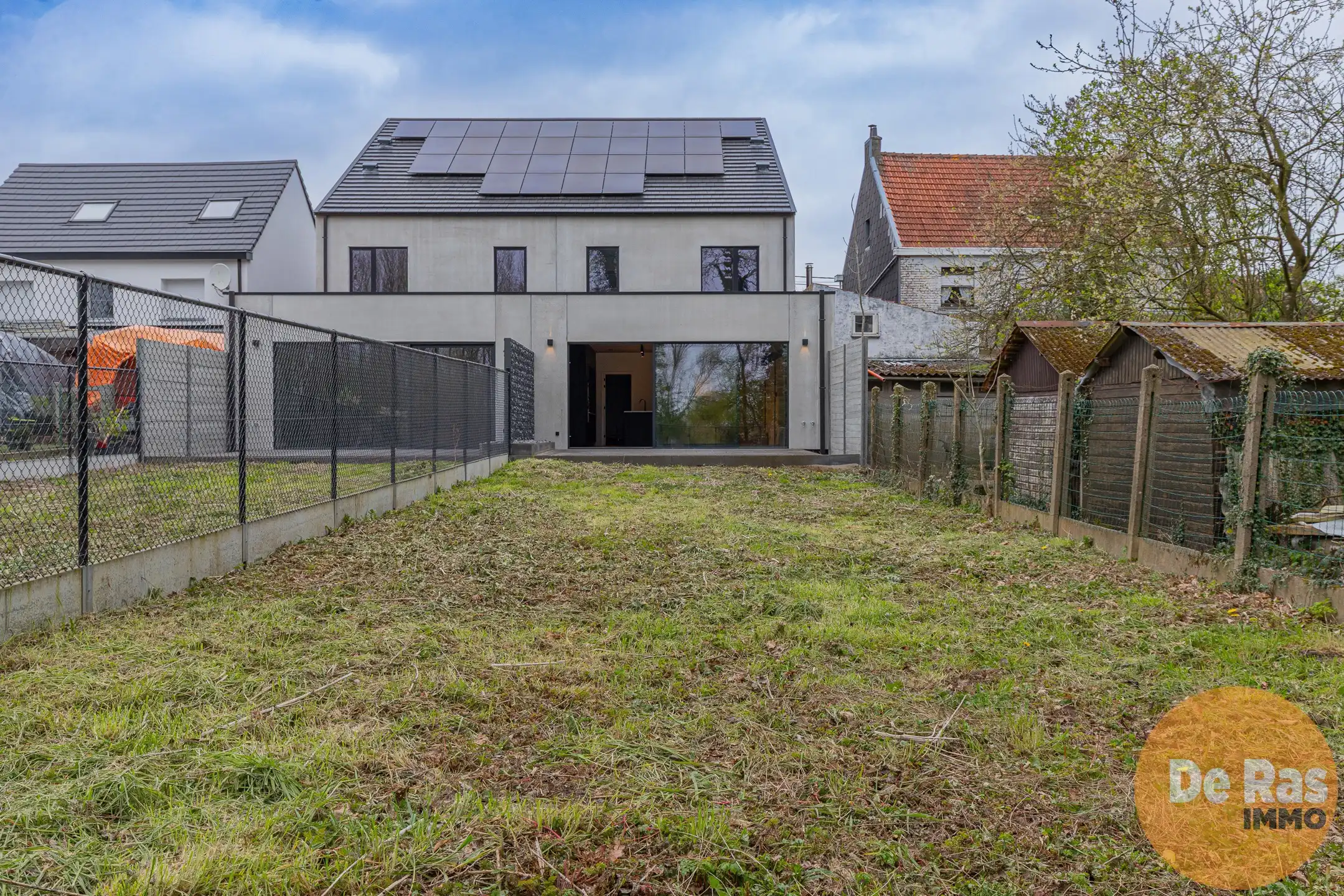 VLIERZELE - Nieuwbouwwoning in moderne betonarchitectuur foto 24