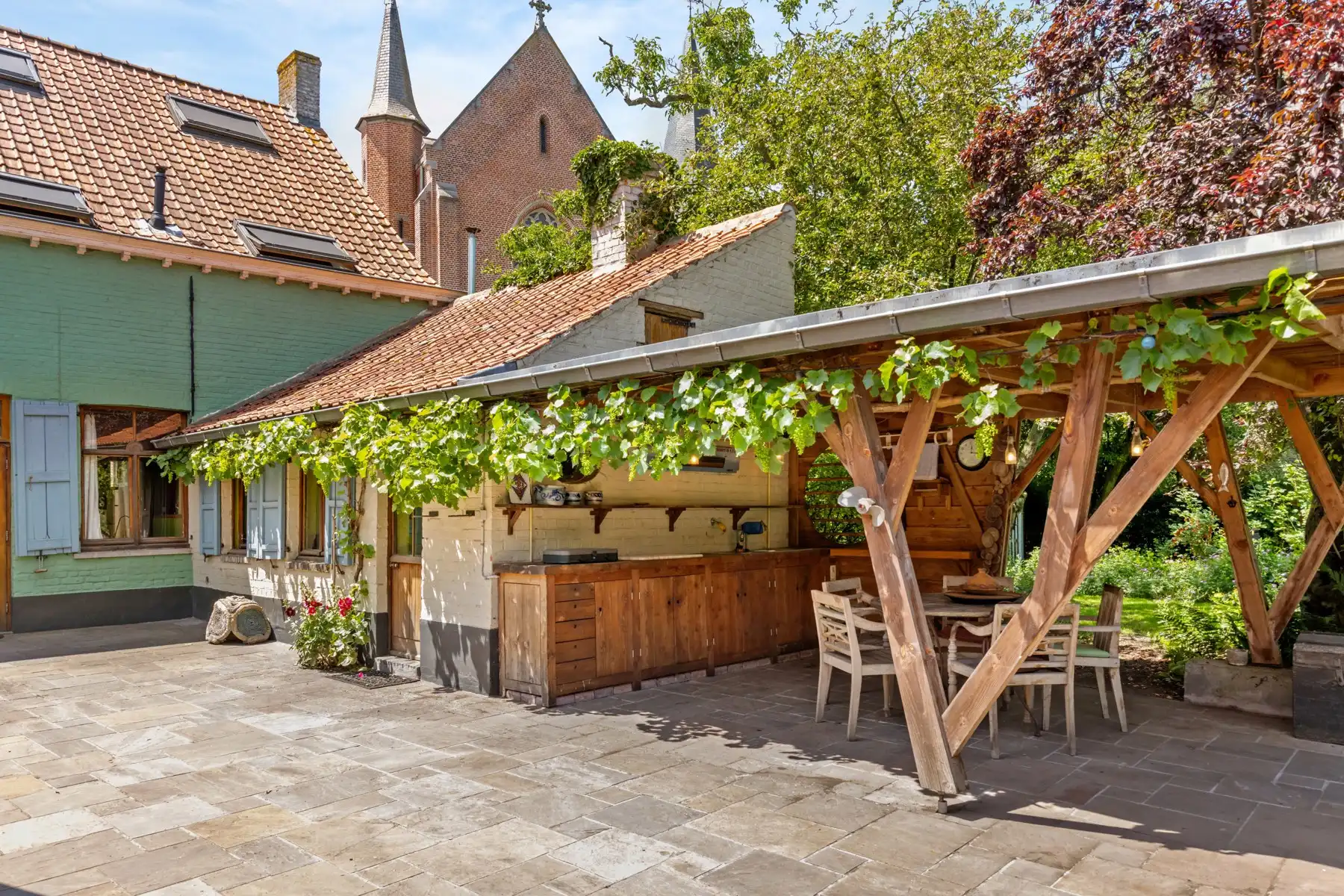 Wat een eigendom! Hier waan je je in de Provence. foto 4