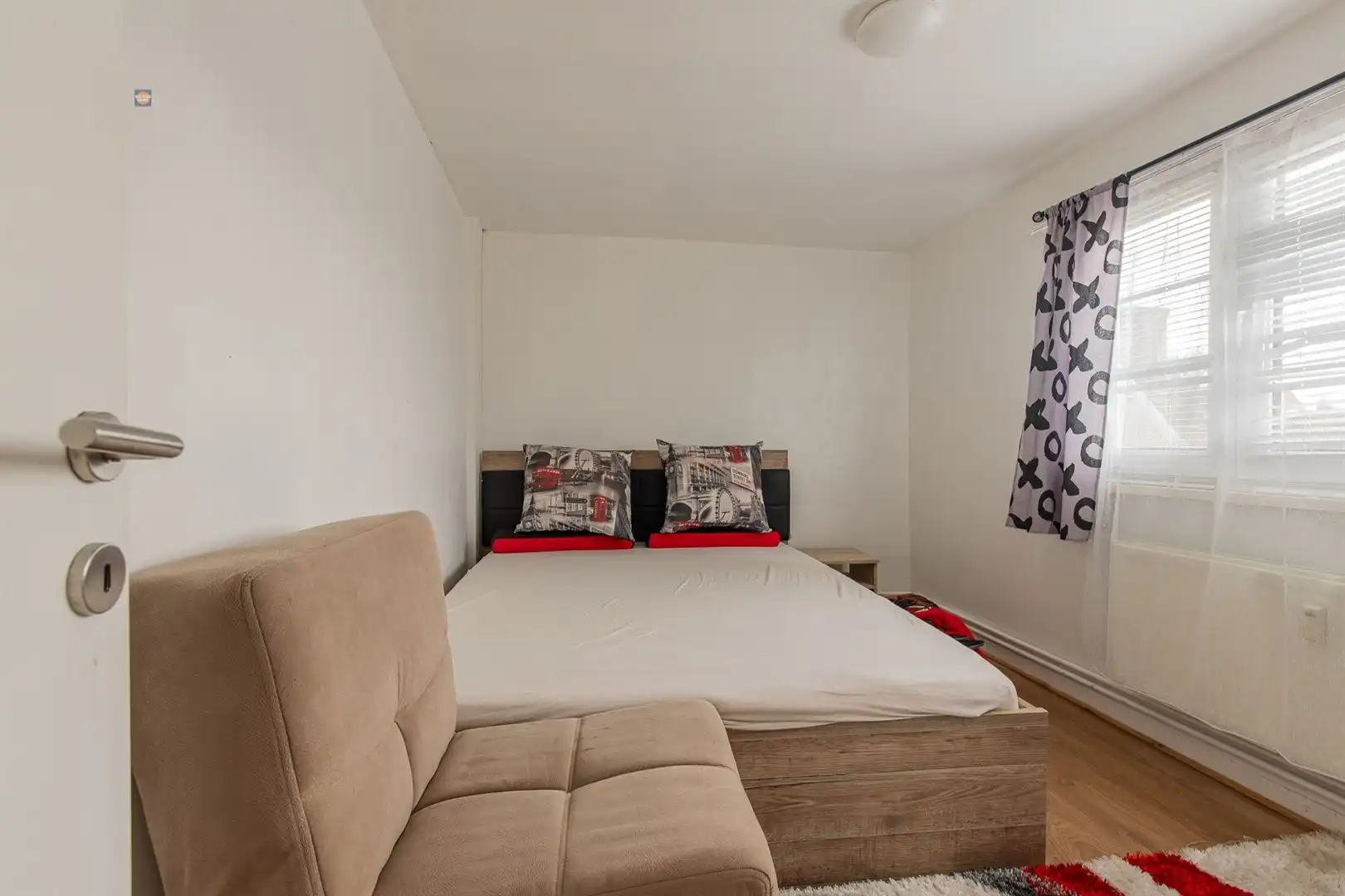 Opbrengsteigendom met handelsruimte en verhuurd duplex appartement in het centrum van Willebroek foto 24