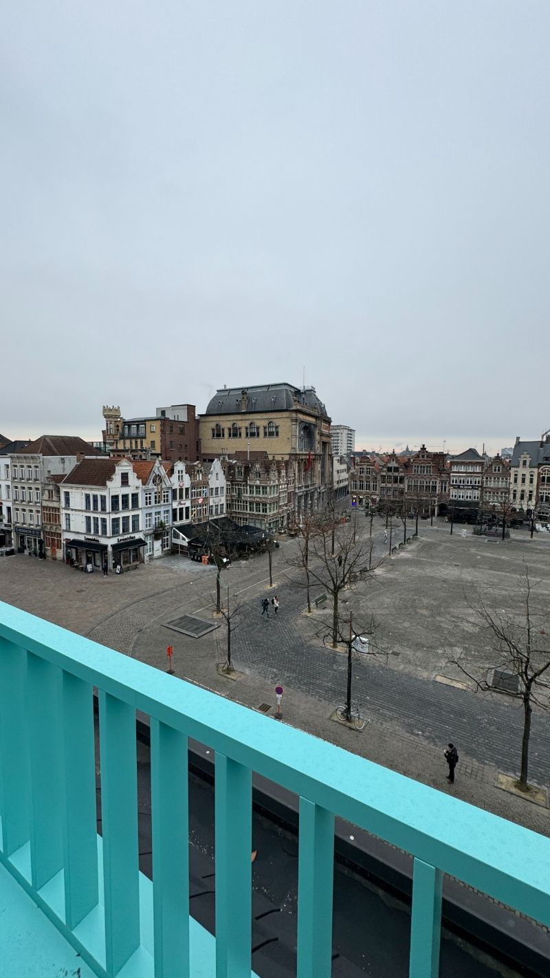 Unieke loft (1 slaapkamer) met 2 terrassen Vrijdagmarkt foto 8