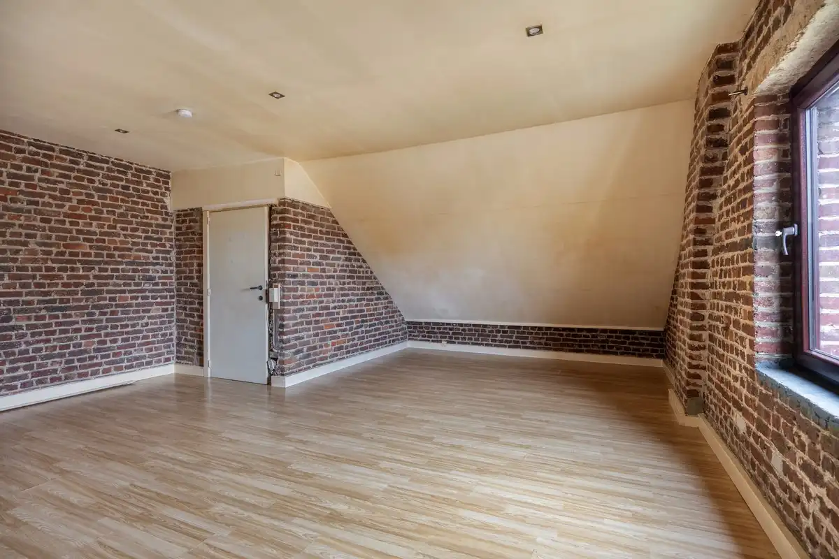 Ruime, op te frissen gezinswoning met 4 slaapkamers en knusse tuin in het gezellige Vlijtingen, Riemst foto 31