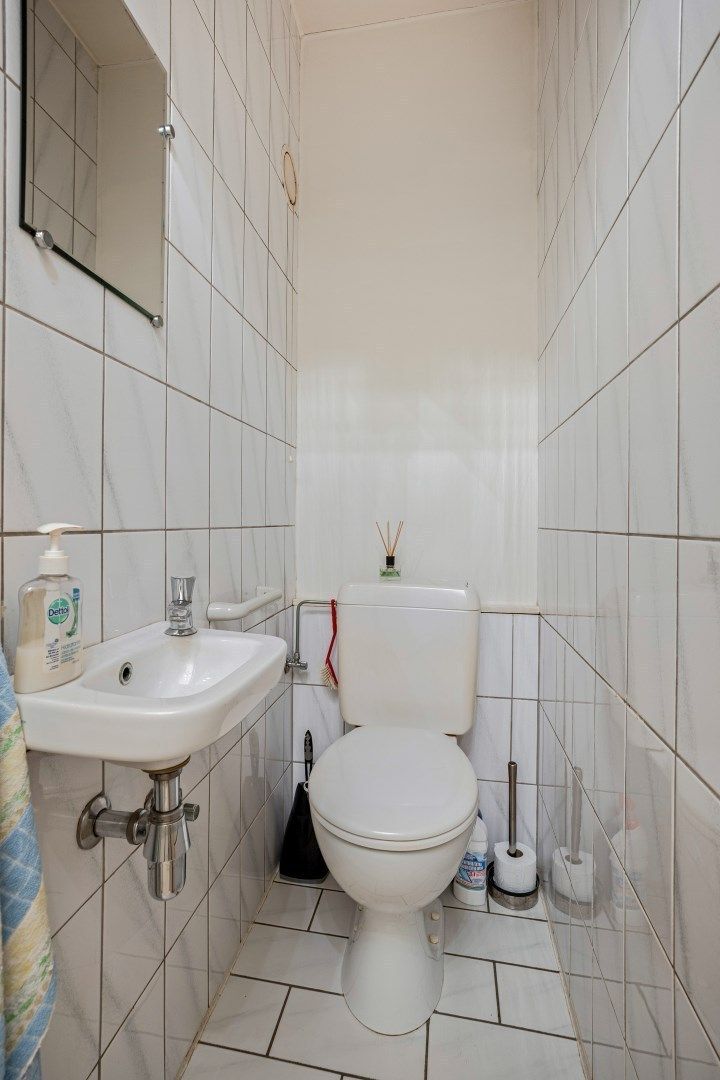 INVESTERINGSPAND: Ruim appartement met garage en zicht op de middeleeuwse Wallen te Tongeren foto 25