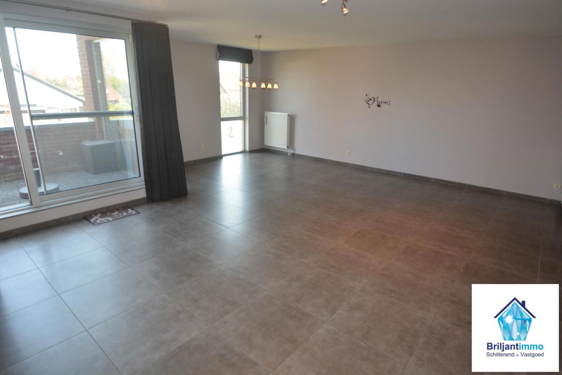 Geniet van ruimte en licht in dit duplex appartement  foto 2