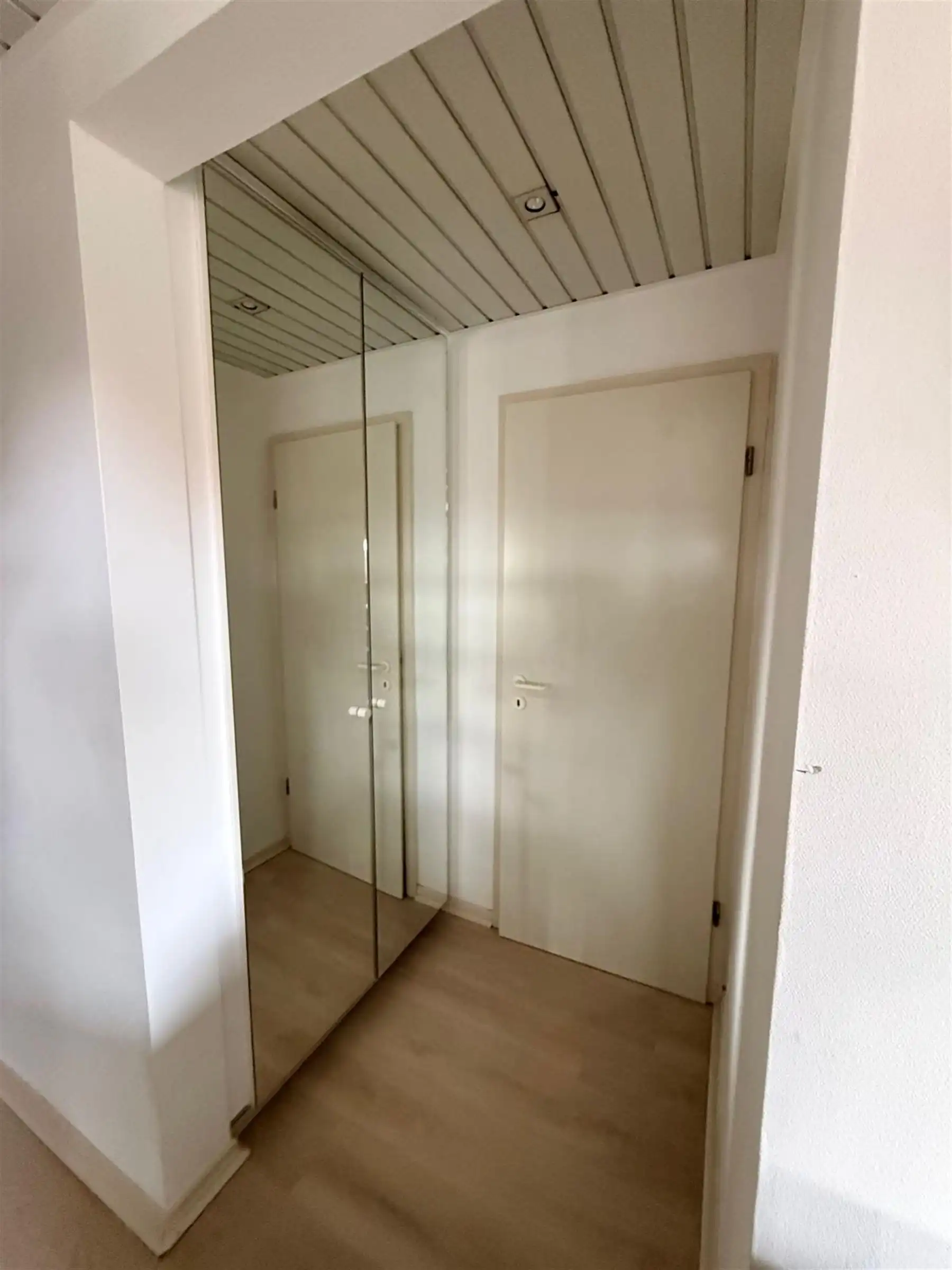OPBRENGSTEIGENDOM MET 4 APPARTEMENTEN  foto 5