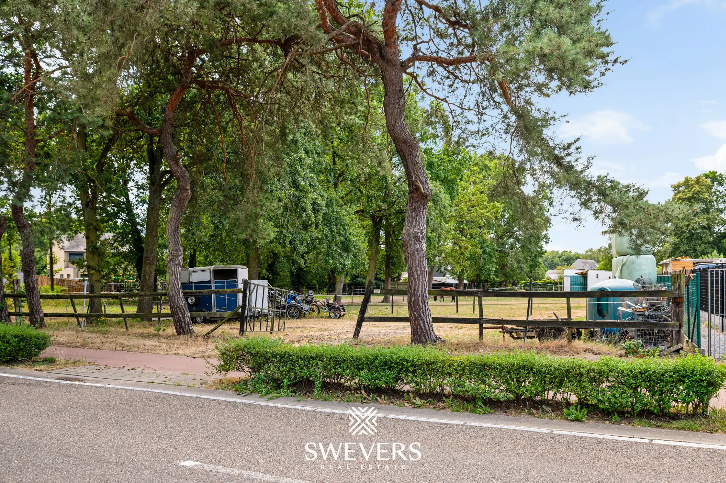 Royale bouwgrond op residentiële topligging in Zonhoven met mogelijkheid tot verkaveling voor 2 HOB foto 17