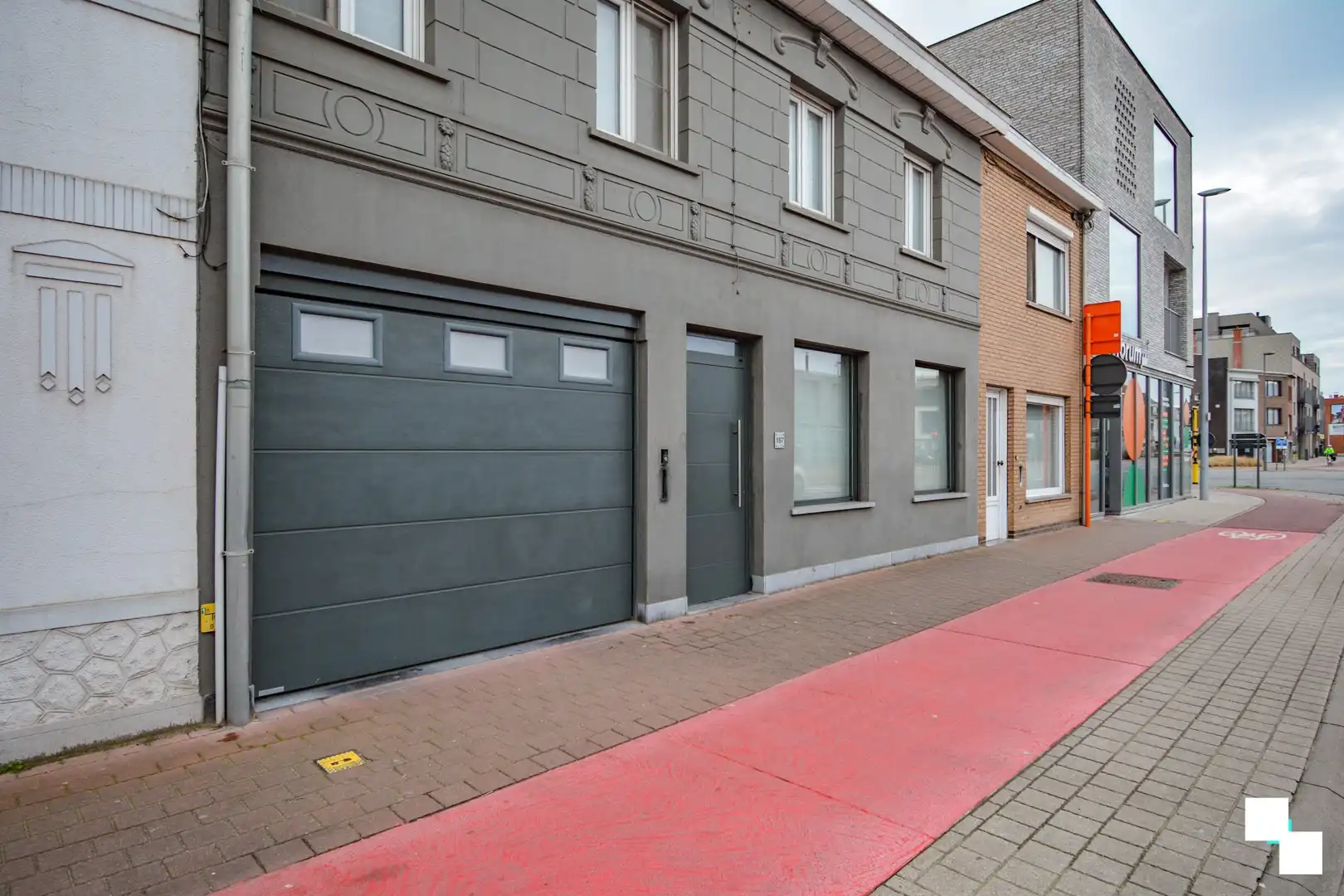 Verrassend ruime gezinswoning in hartje Roeselare foto 27