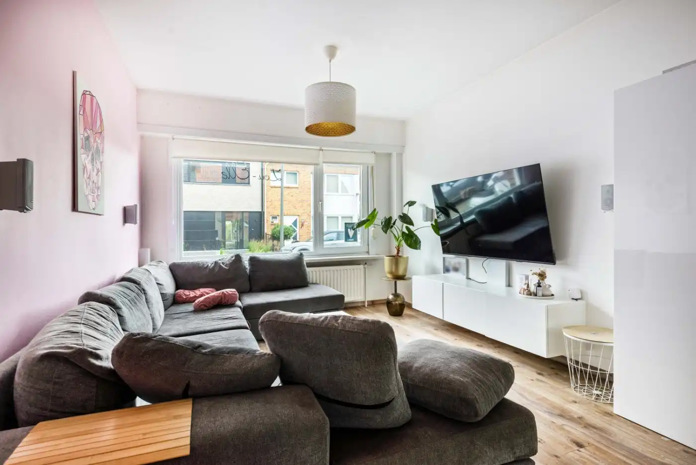 Top gelegen, gerenoveerde woning met 4 à 5 slpk. en zuid-tuin foto 5