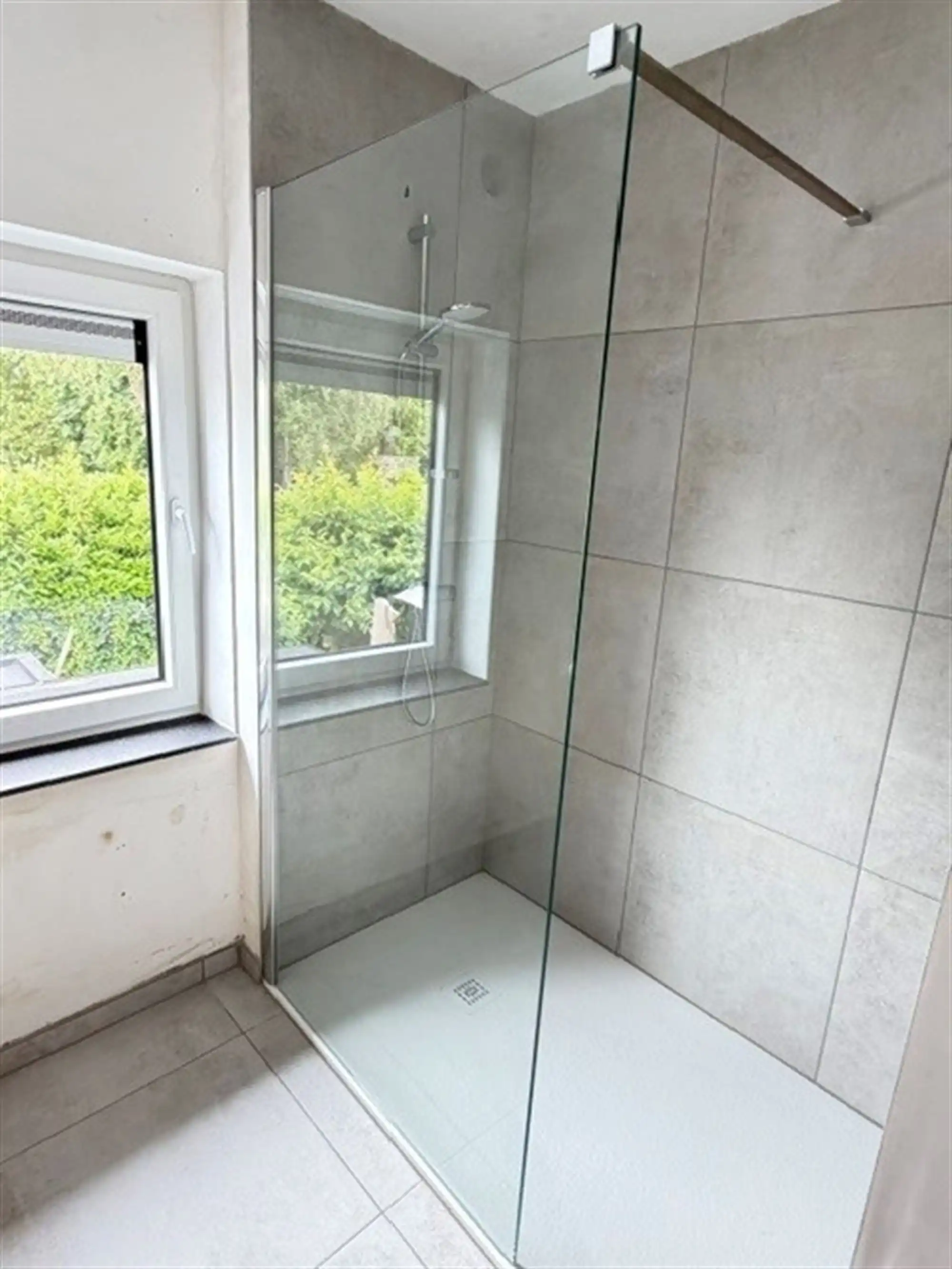 Gerenoveerde woning met 2 tot 3 slaapkamers foto 8
