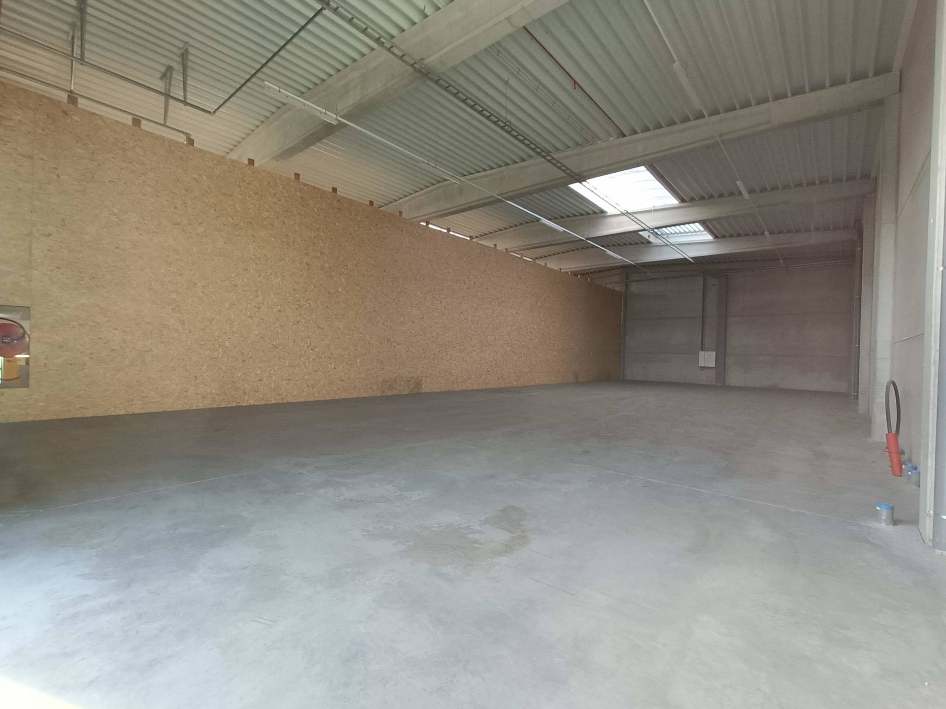 Nieuwbouw KMO-unit te huur in Schoten foto 6