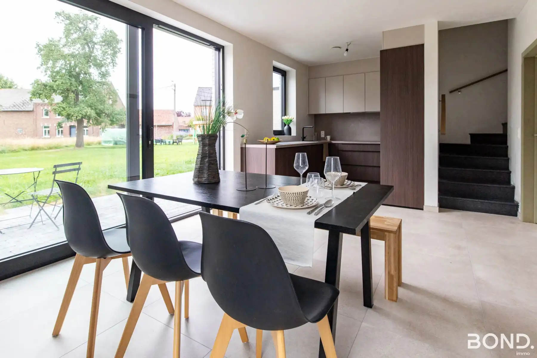 Instapklare nieuwbouwwoning op gunstige locatie!  foto 6