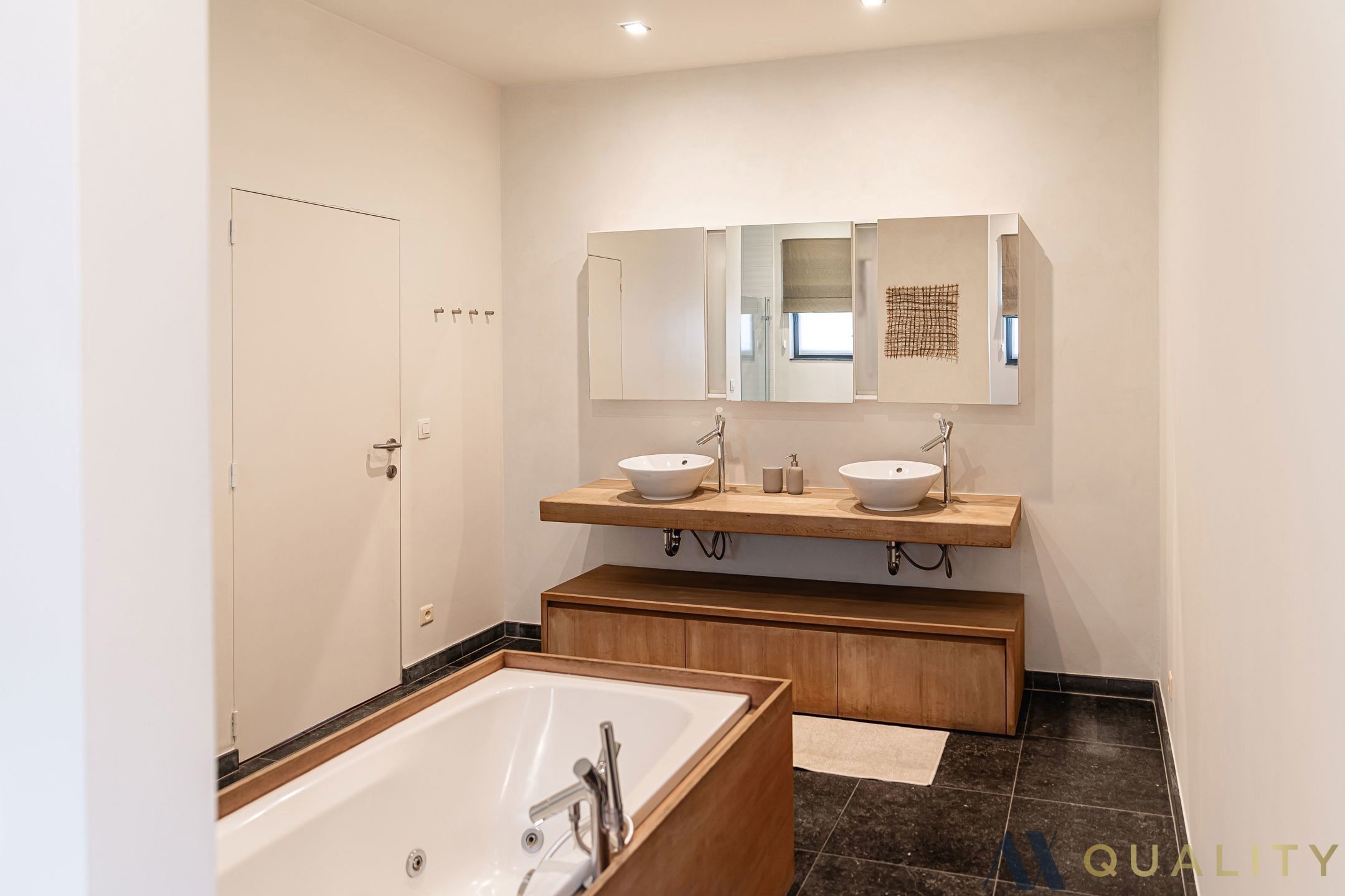 Veelzijdige Eigendom voor Wonen en Werken in Sint-Amands foto 25