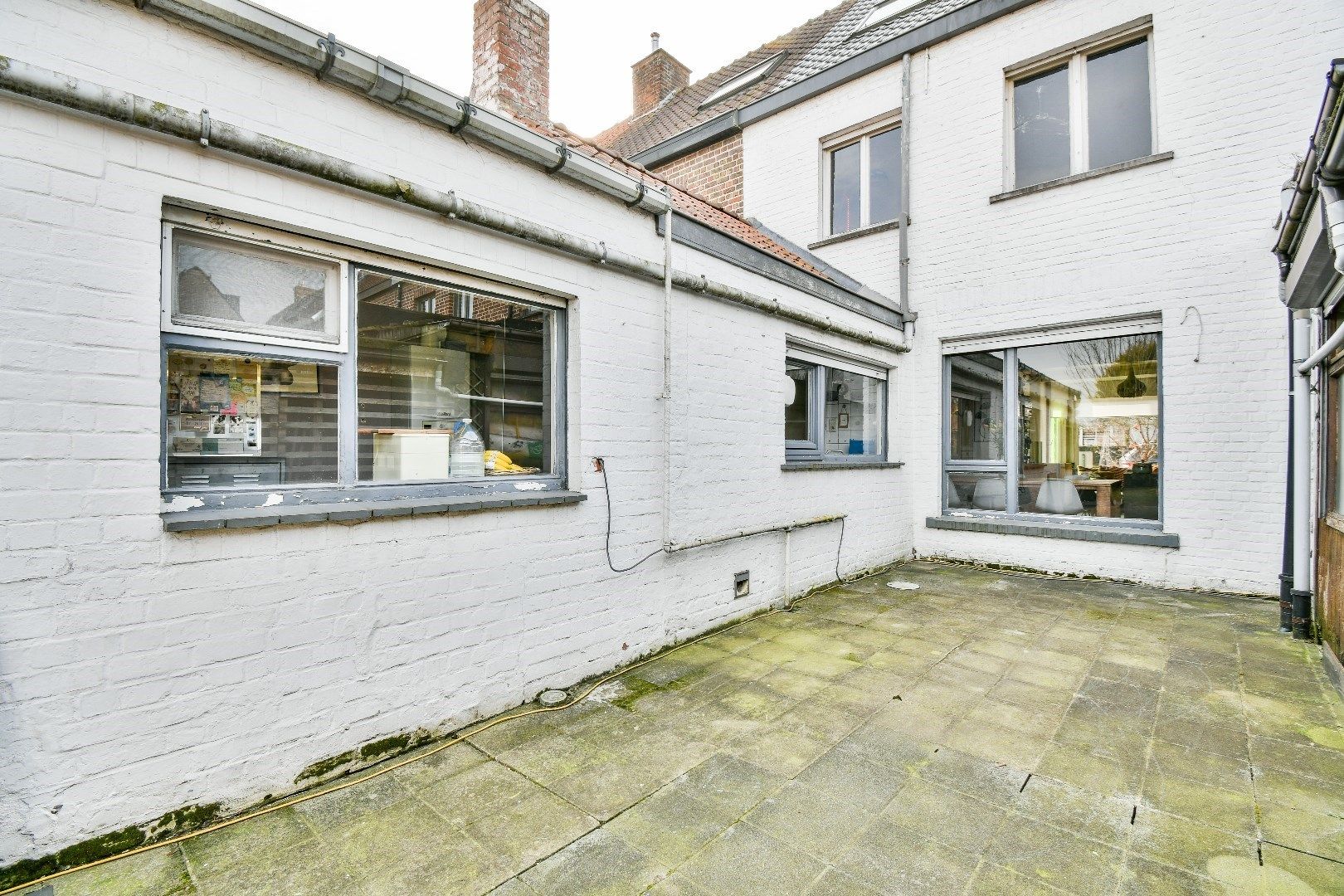 Te renoveren woning in het hart van Torhout! foto 16