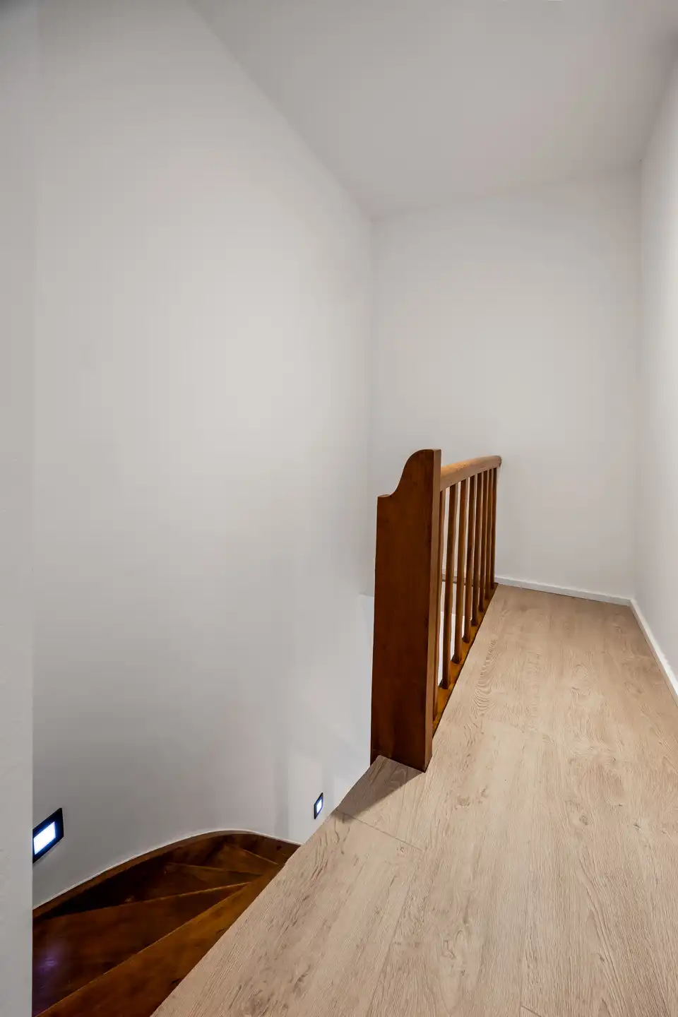 Volledig gerenoveerde woning in het hart van Wijnegem foto 19